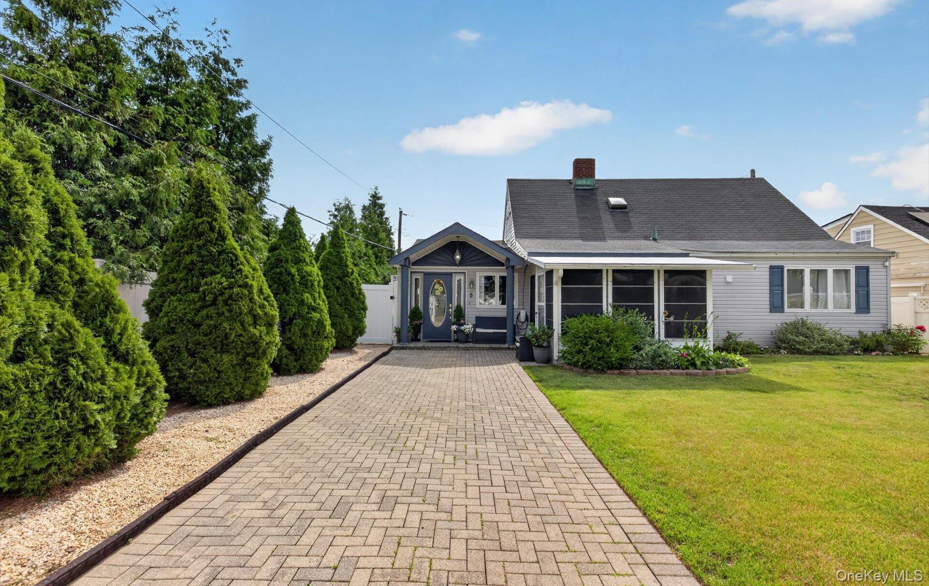 5 Long Lane Property Photo 2