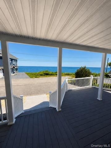 112 Shore Drive Property Photo 3
