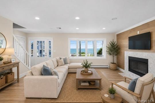 112 Shore Drive Property Photo 5