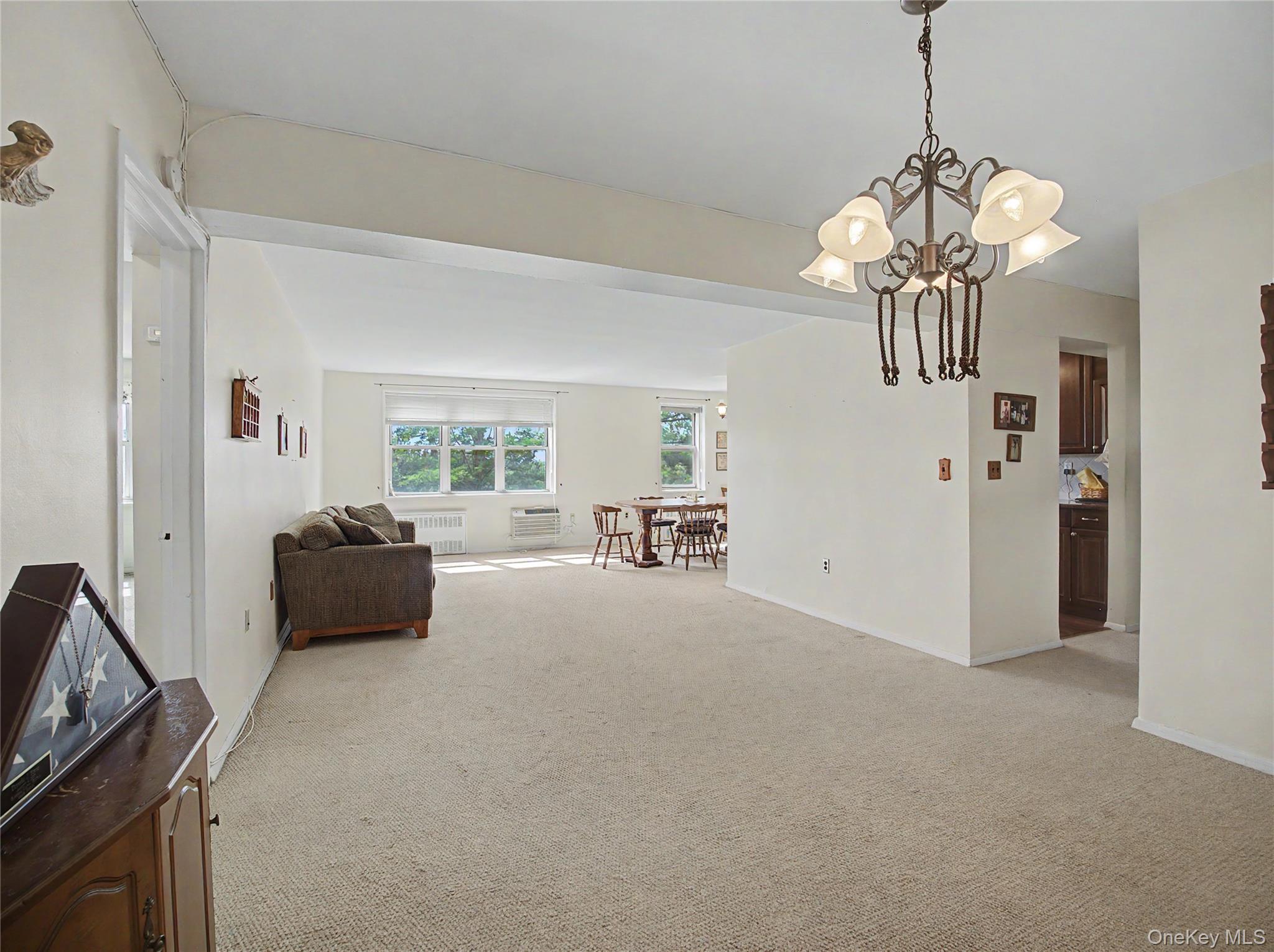 11 Balint 551 Property Photo 6