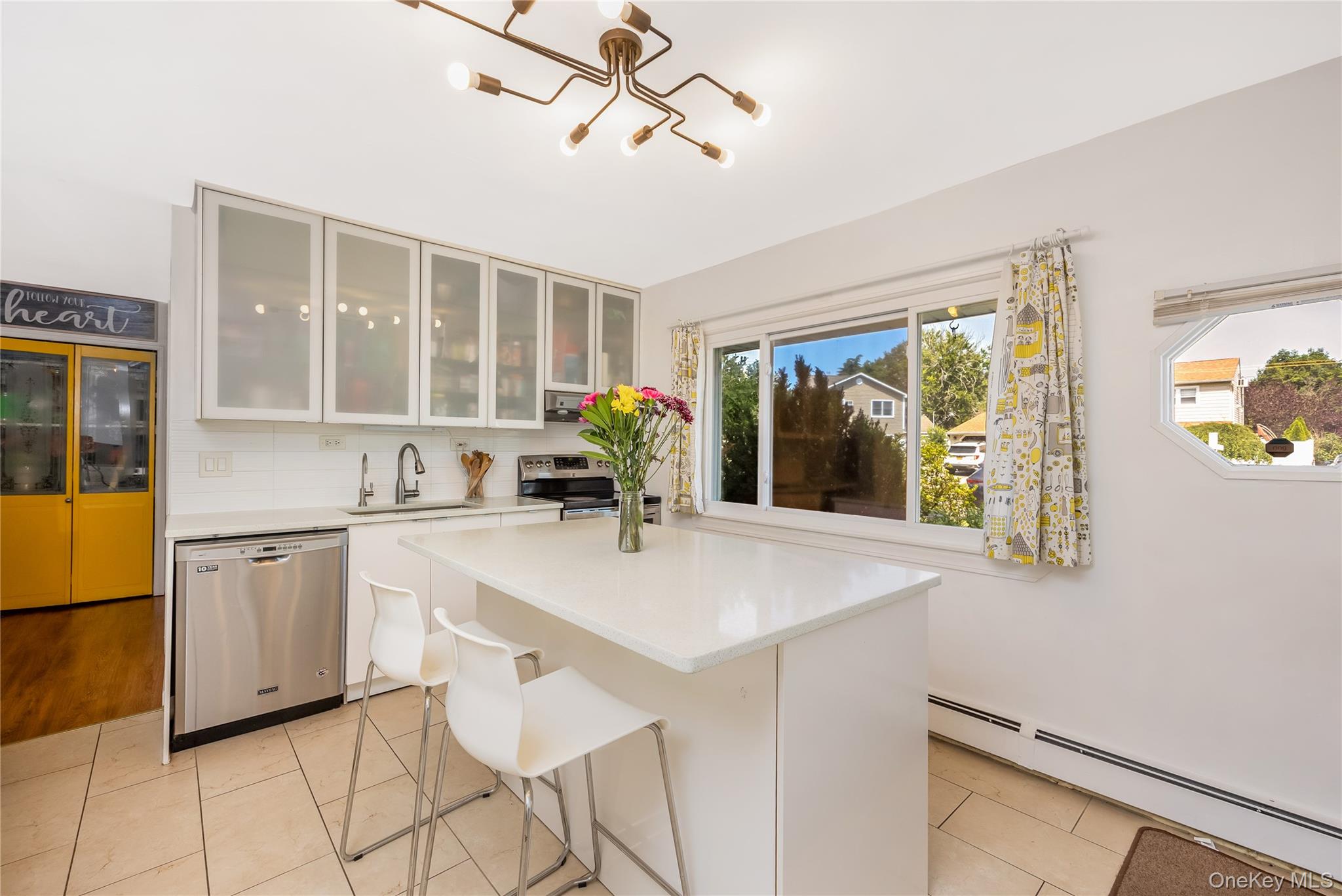 201 Cypress Lane Property Photo 4