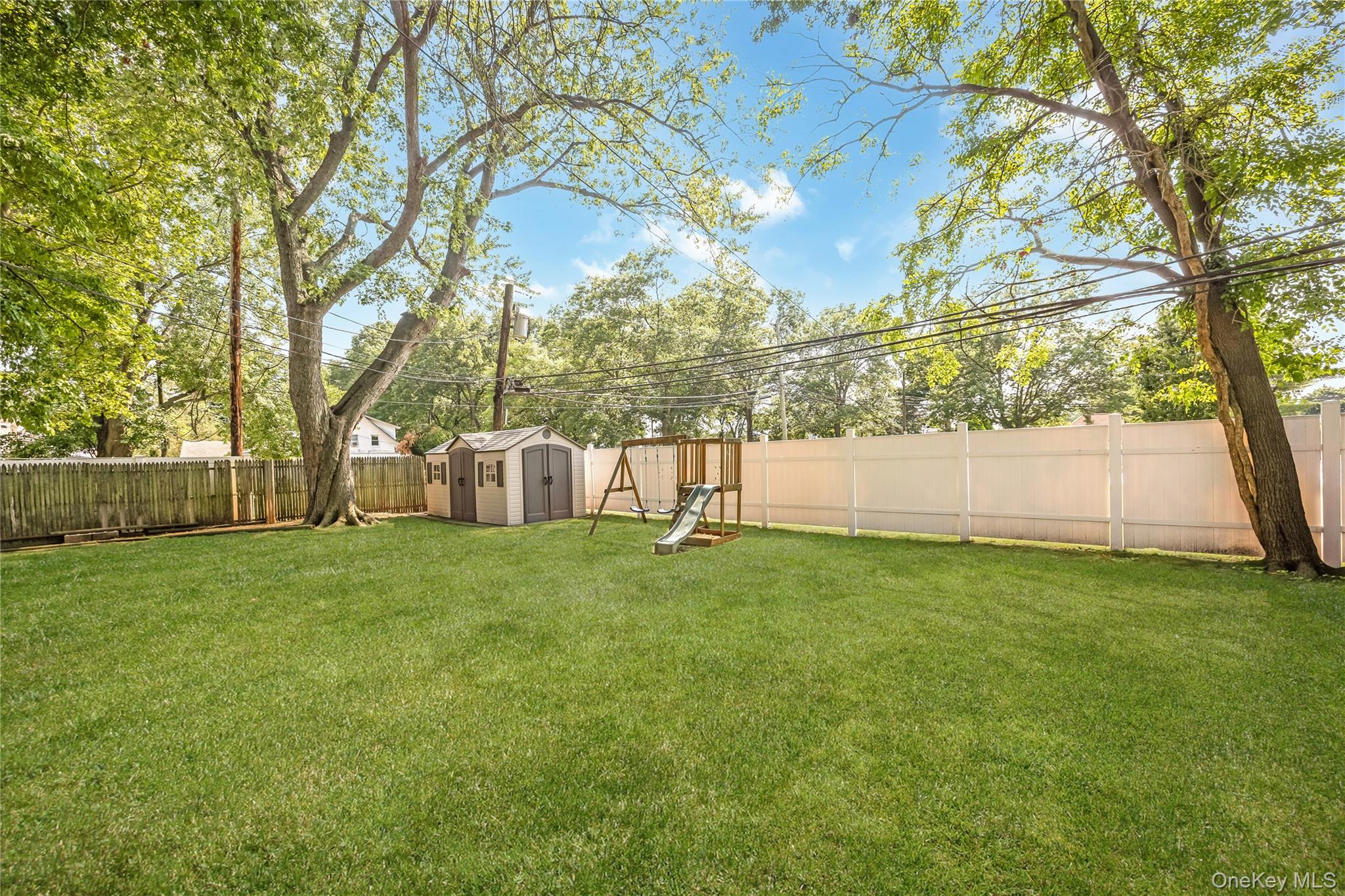 201 Cypress Lane Property Photo 24