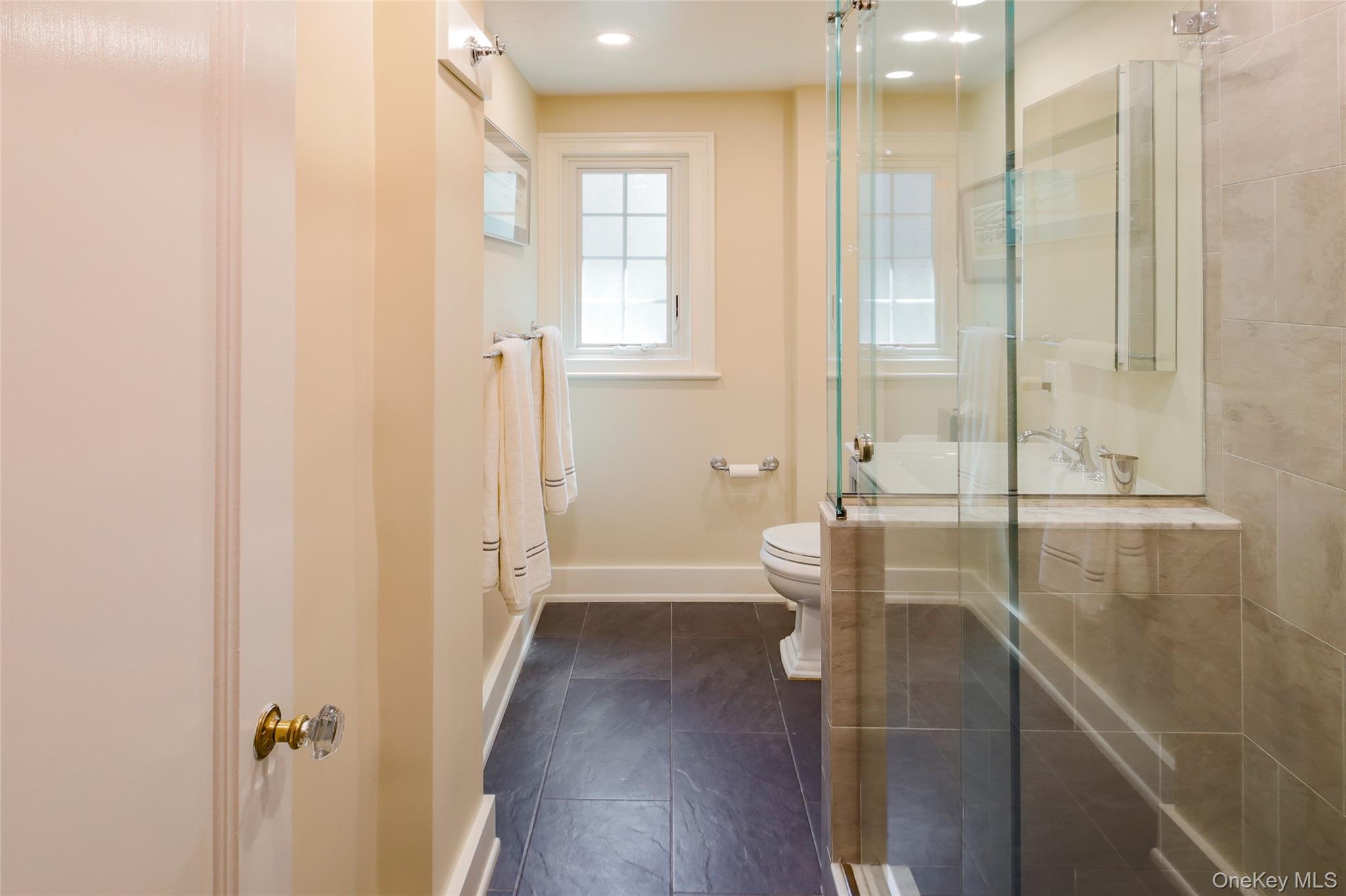 17 Beechtree Lane 2e Property Photo 13