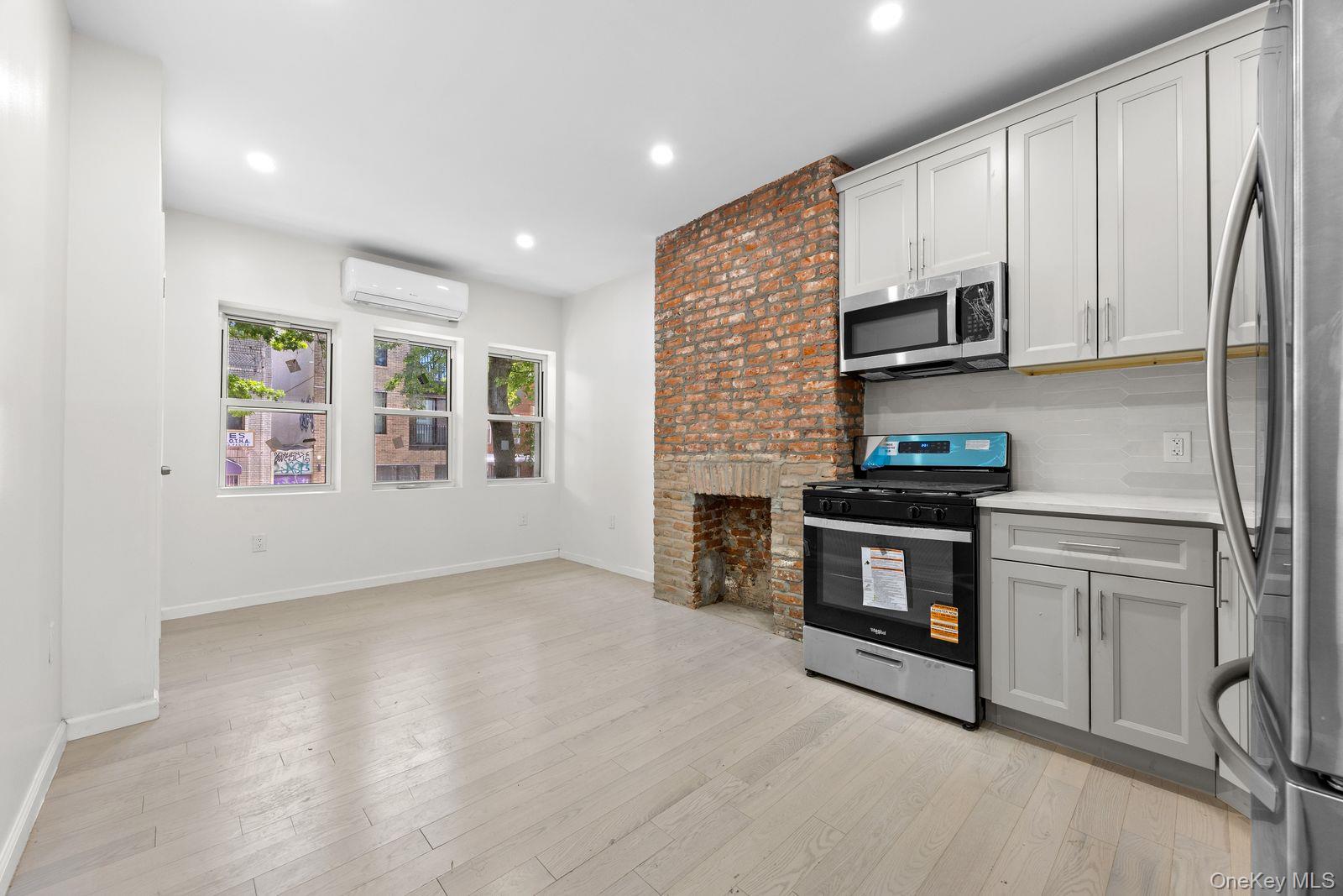 83a Cooper Street Property Photo 6