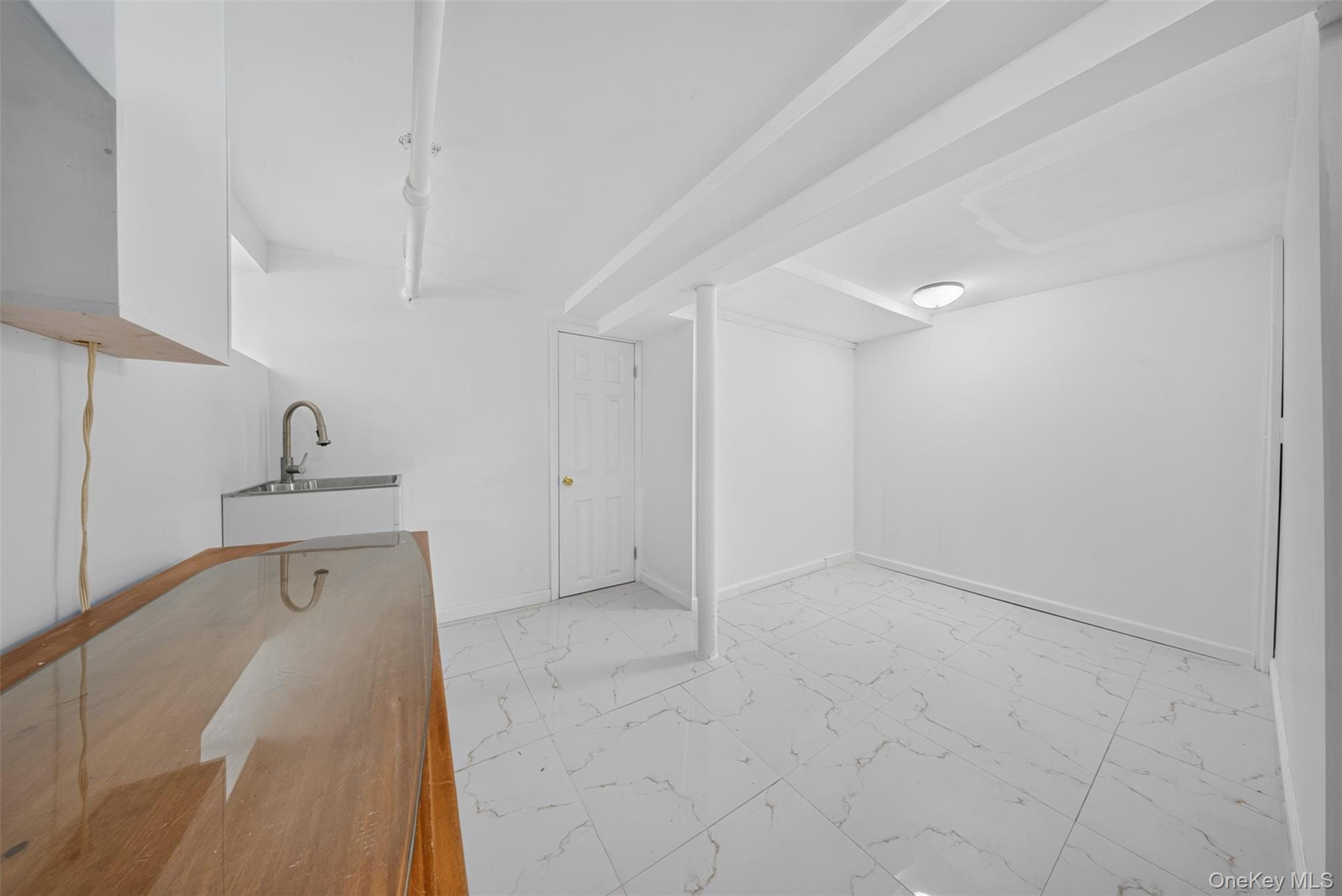 27-30 165th Street Property Photo 15