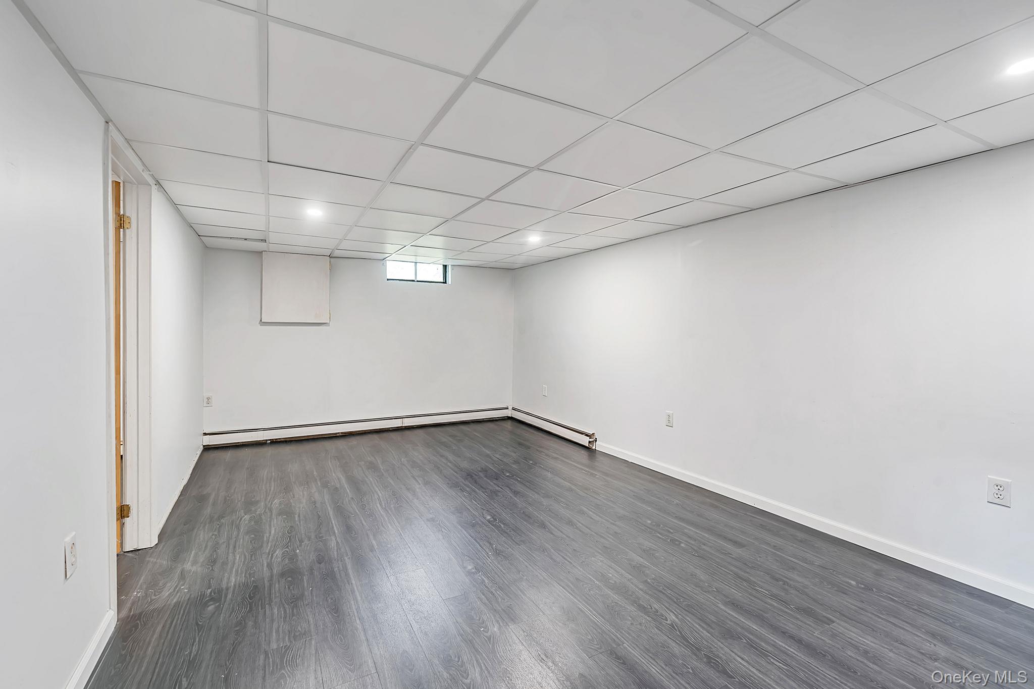 14 Pinelawn Avenue Property Photo 20