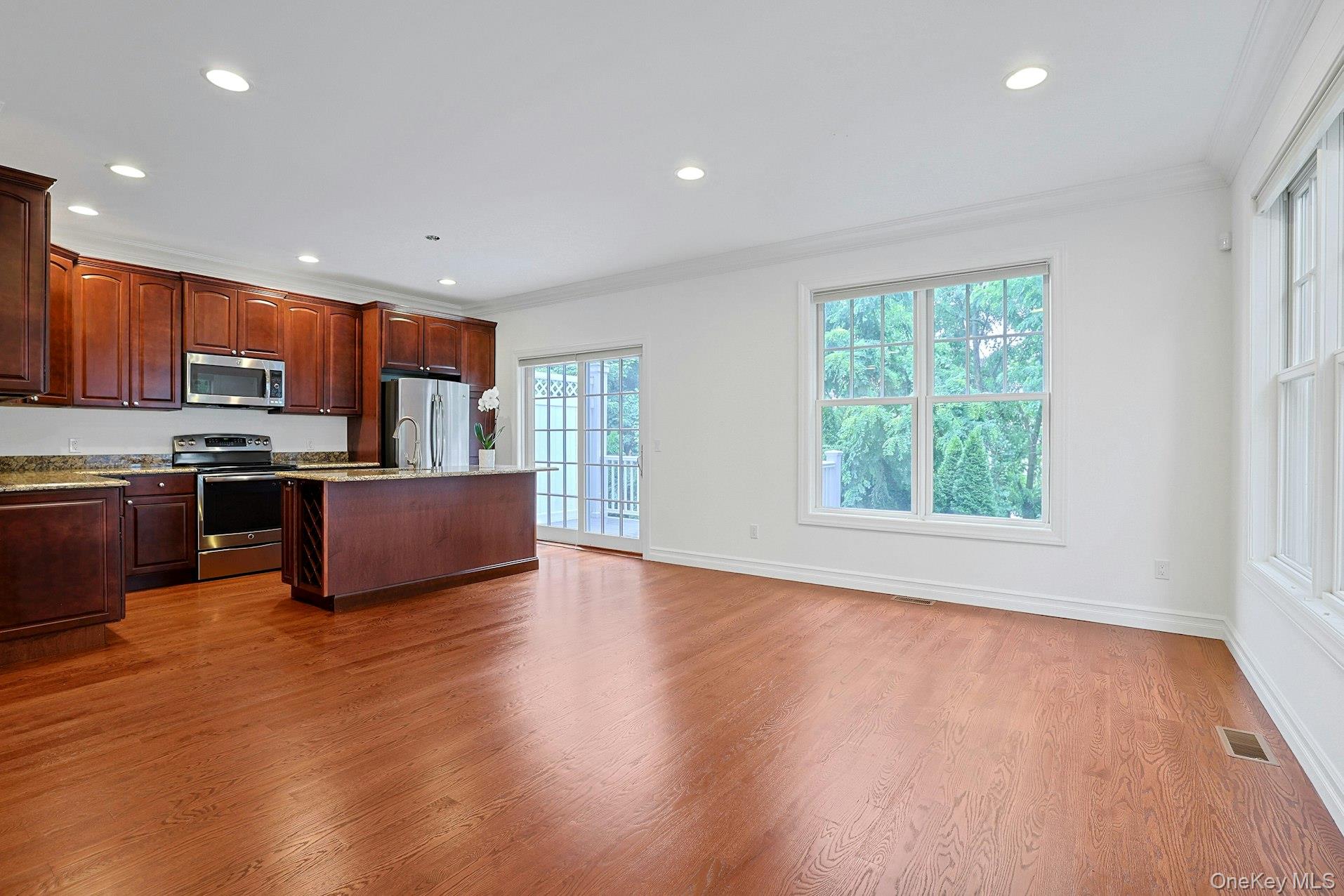 15 Hidden Ridge Court Property Photo 8