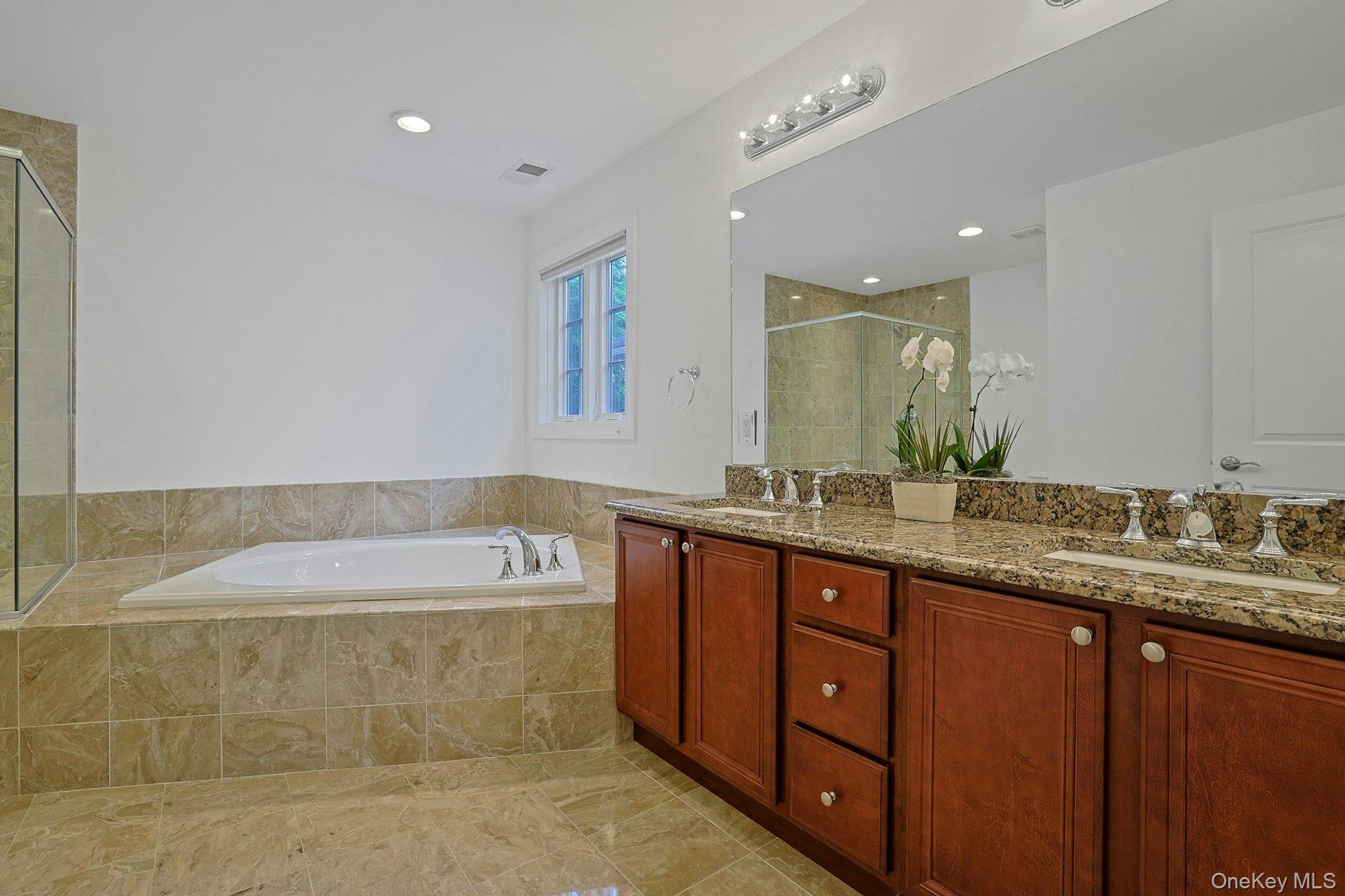 15 Hidden Ridge Court Property Photo 21