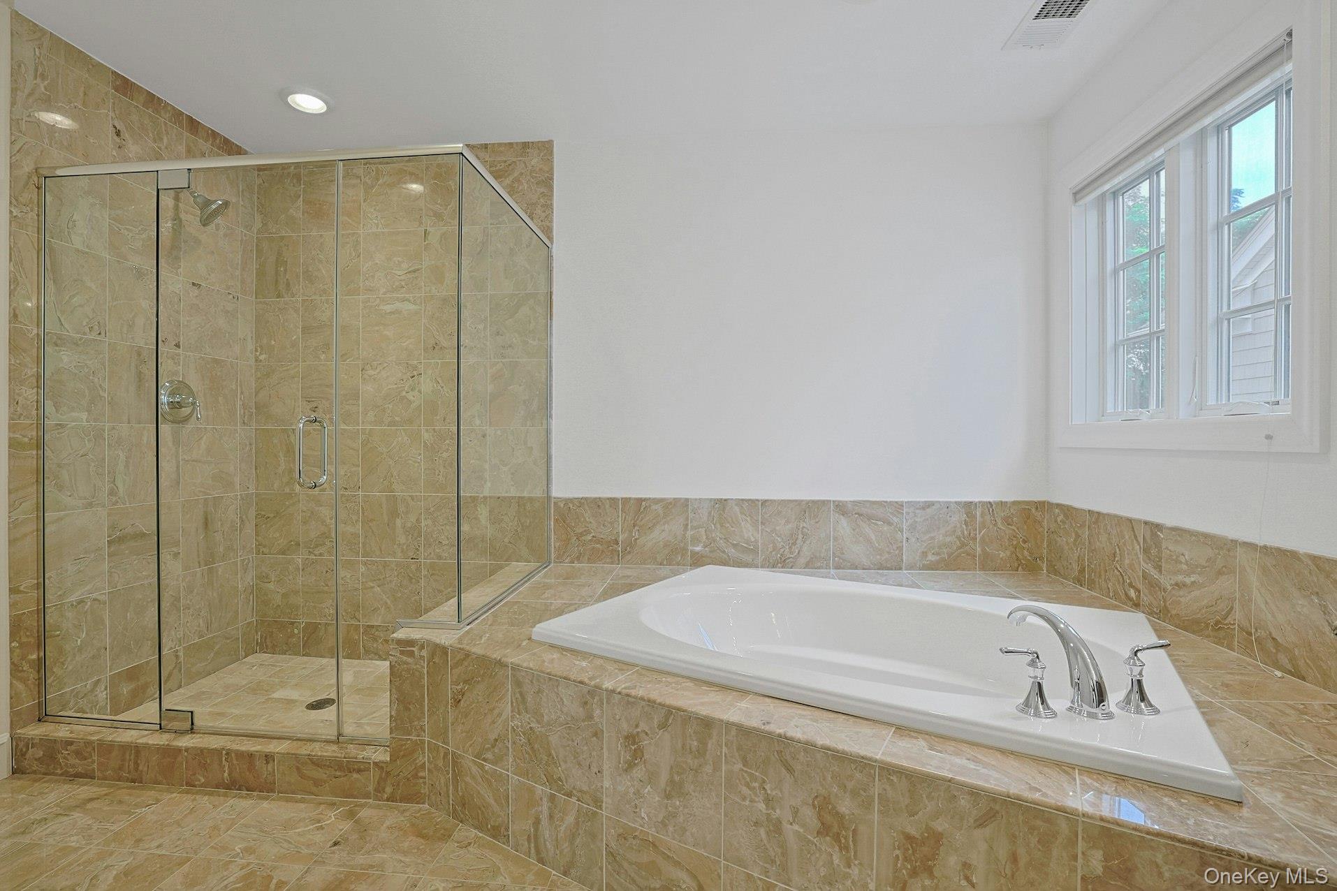 15 Hidden Ridge Court Property Photo 22