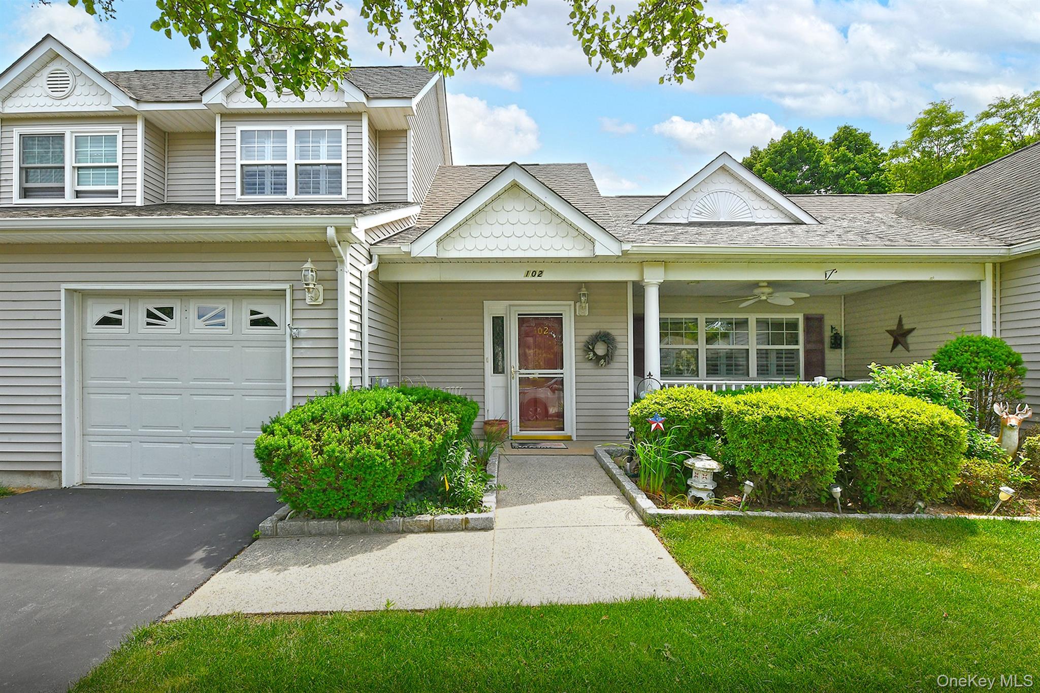 102 Winged Foot Way Property Photo 1