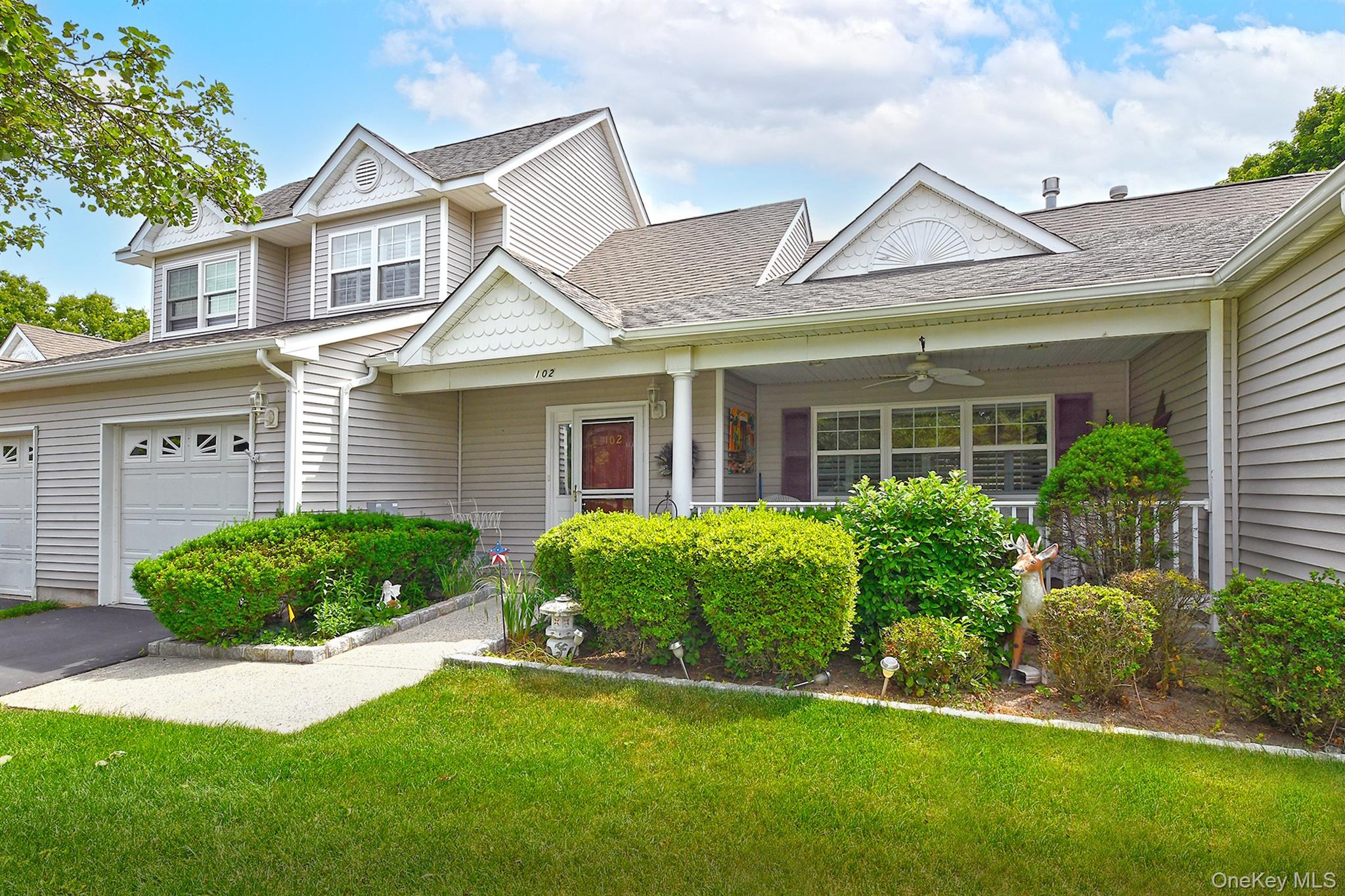 102 Winged Foot Way Property Photo 3