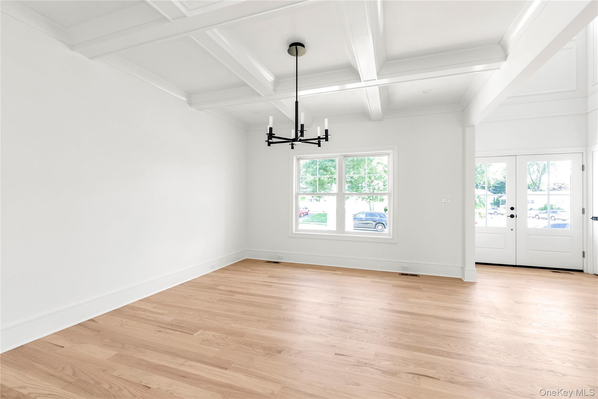 23 Garden Circle Property Photo 5