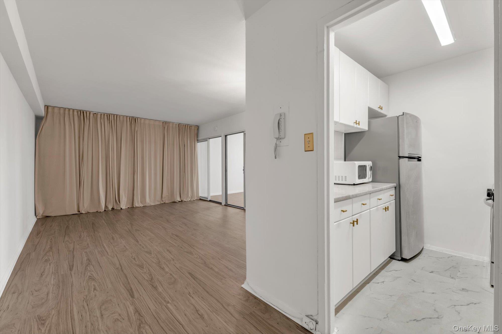 125-10 Queens Boulevard 901 Property Photo 9
