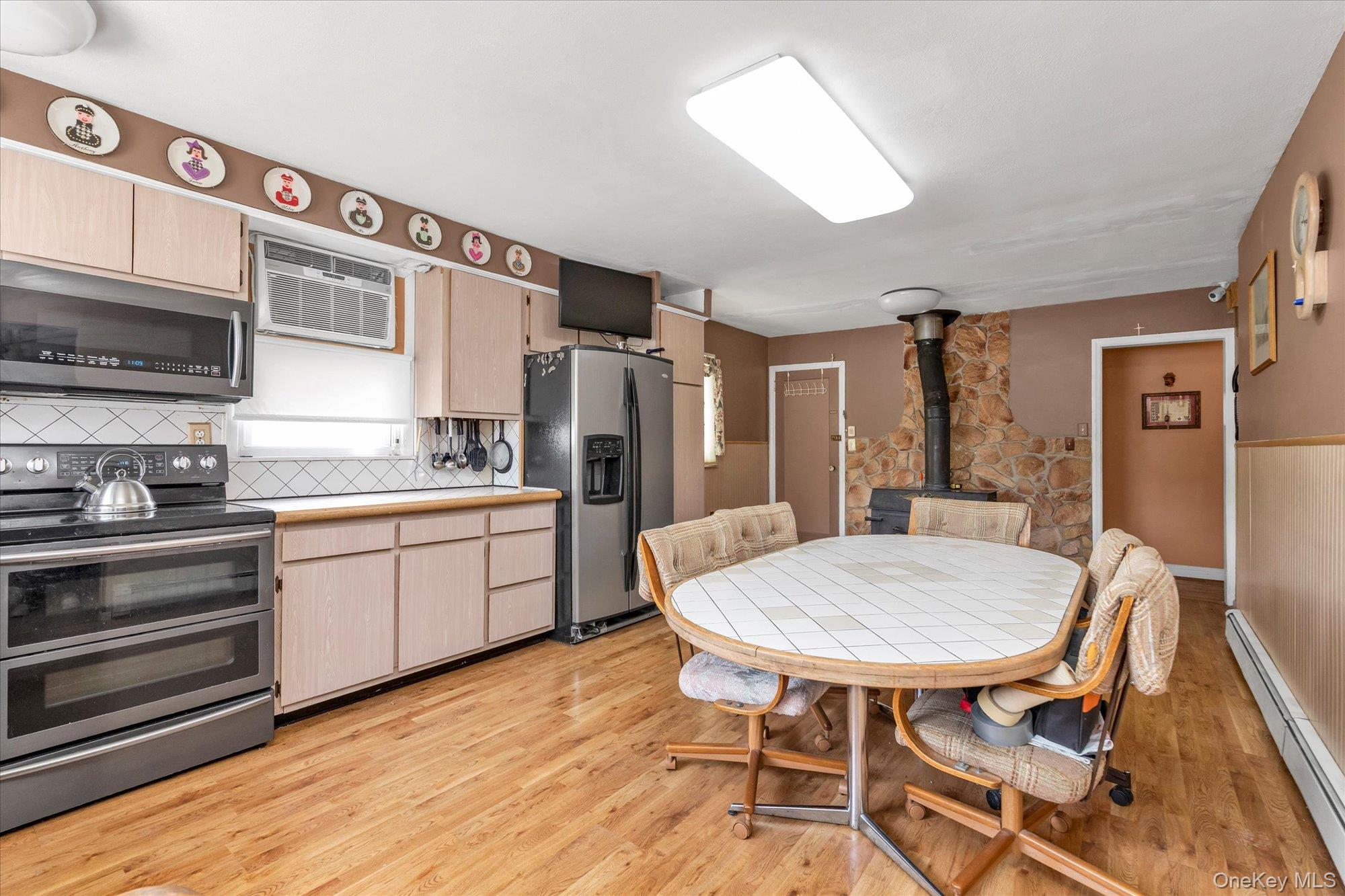 20 Francine Drive Property Photo 3