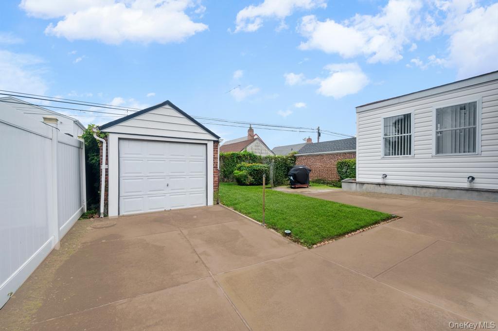 11544 225th Street Property Photo 22