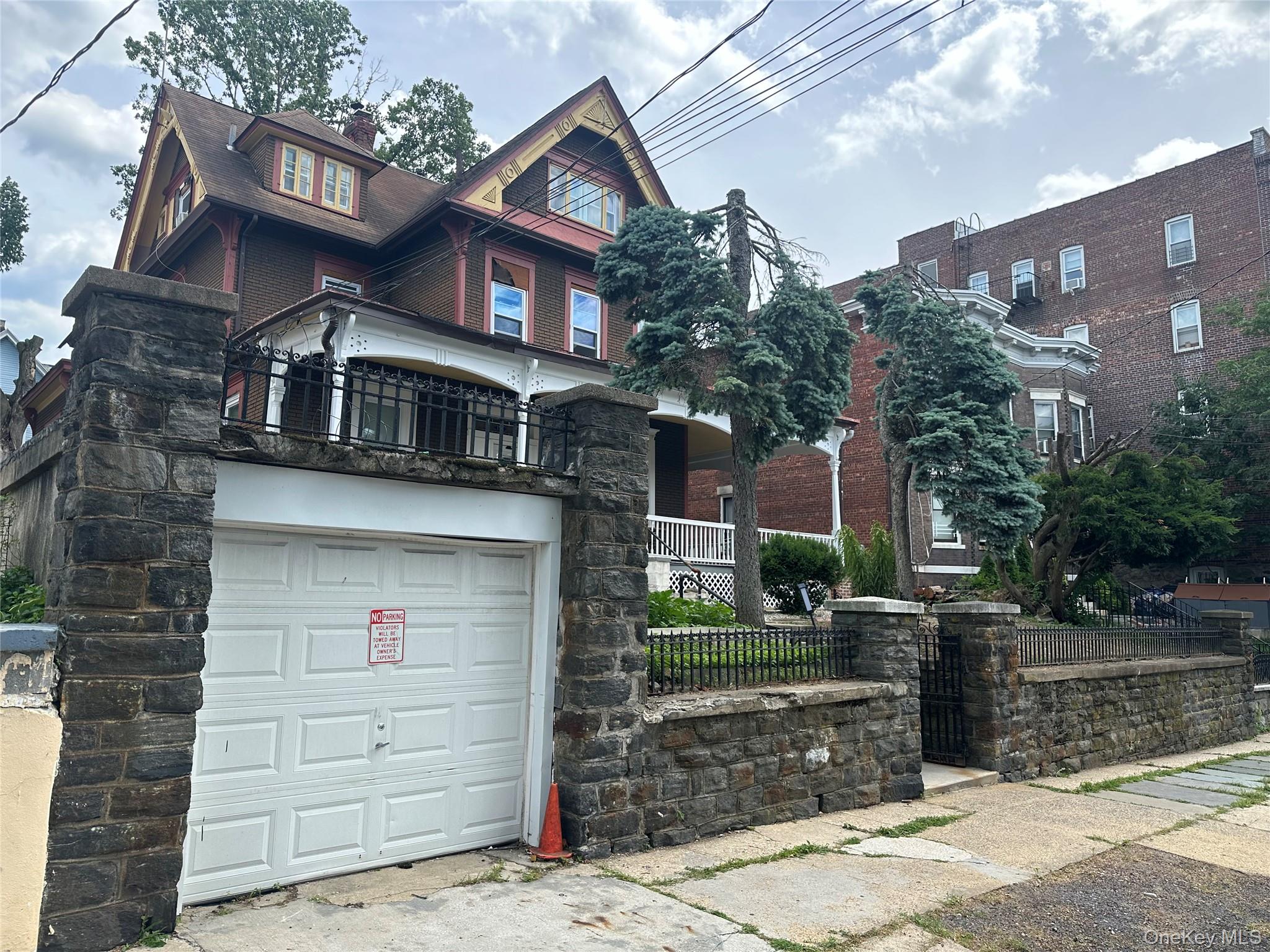 121 N Terrace Avenue Property Photo 2