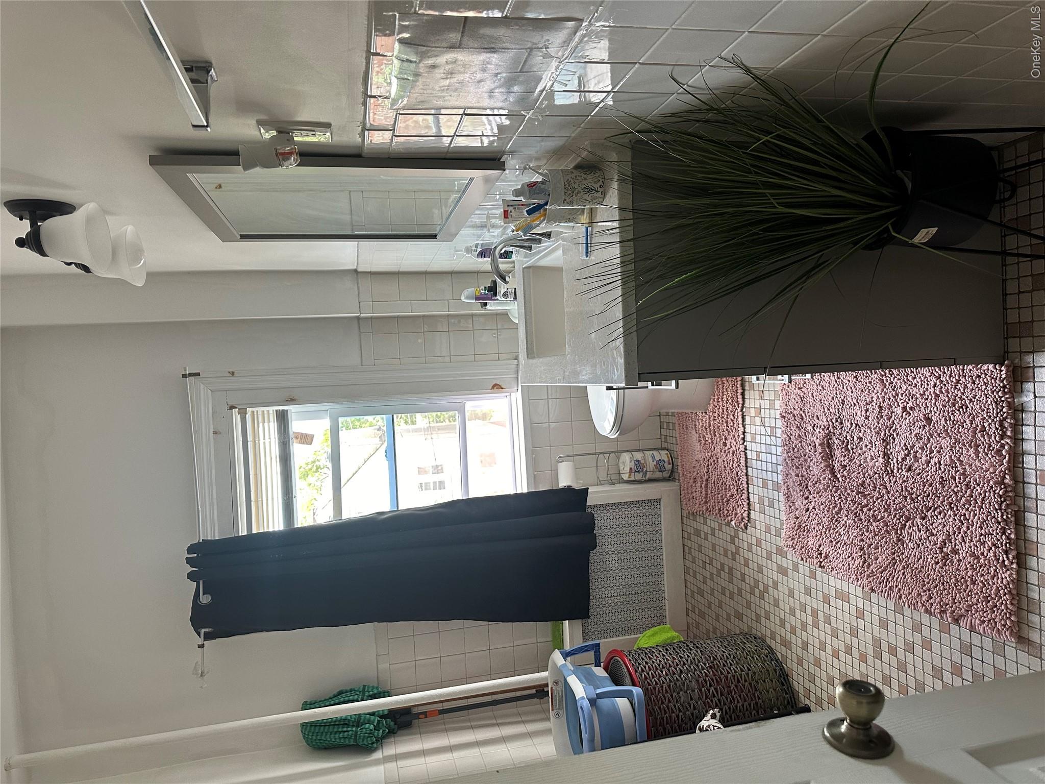 121 N Terrace Avenue Property Photo 3