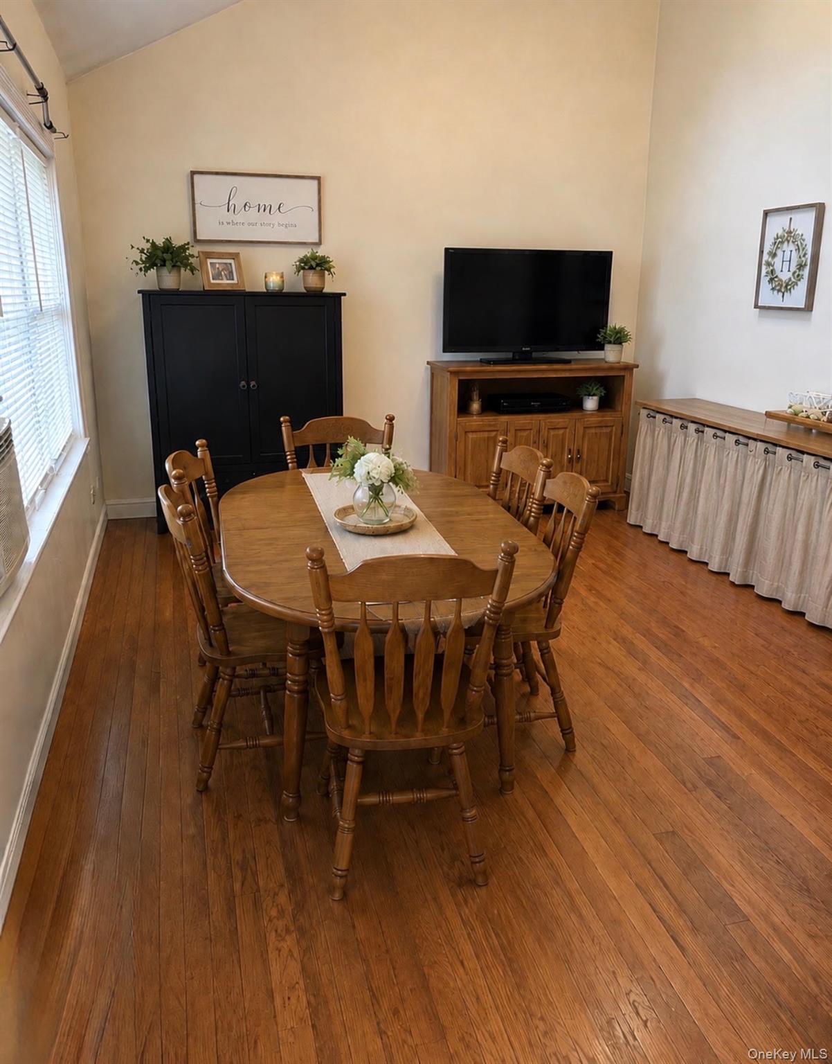 7 Squires Avenue Property Photo 11