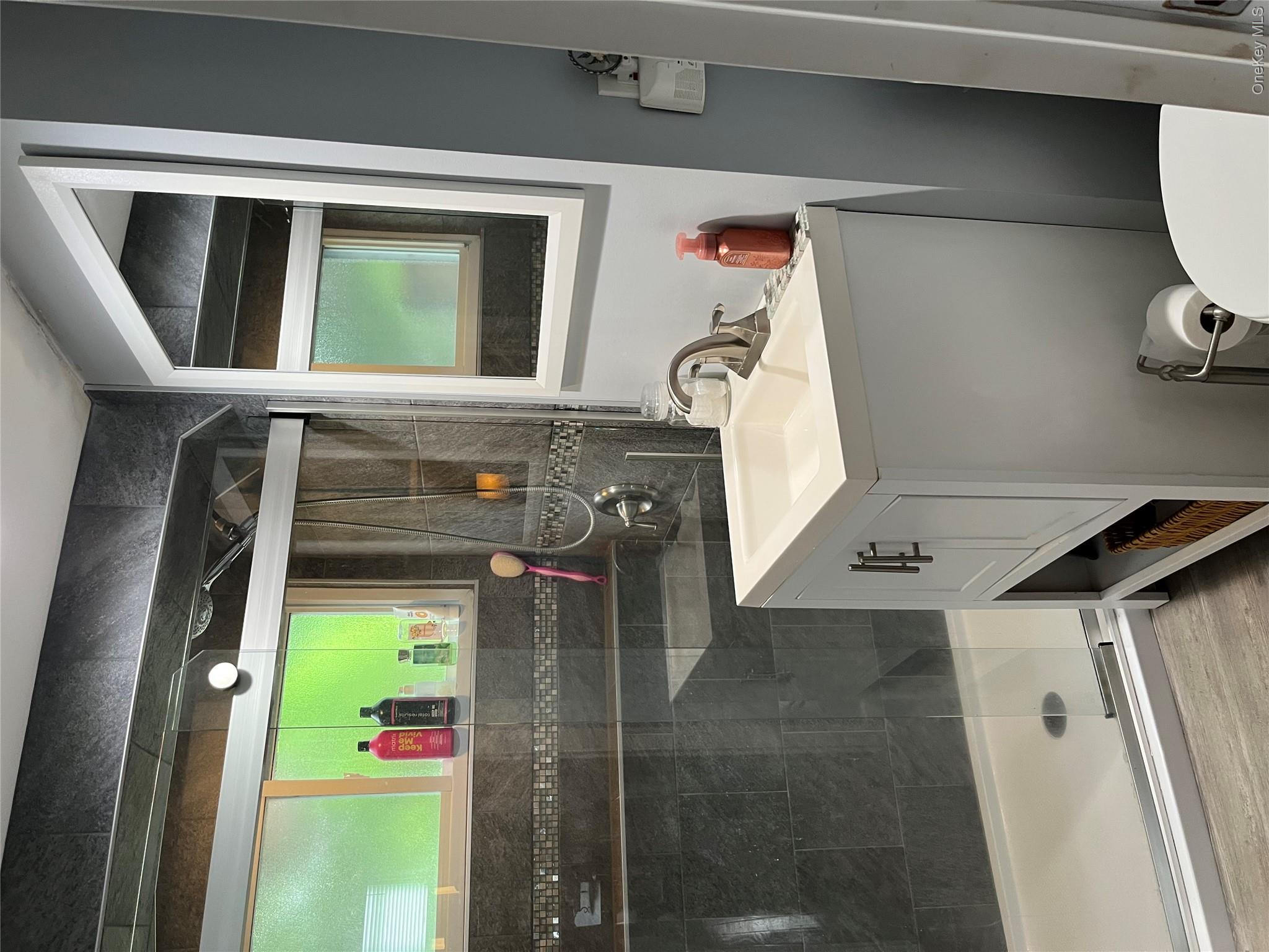 7 Squires Avenue Property Photo 16