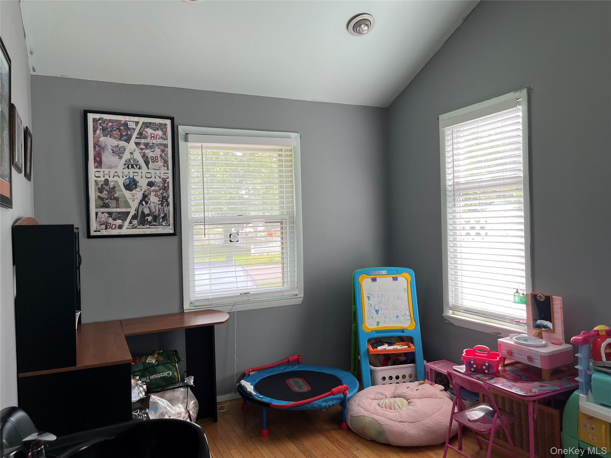 7 Squires Avenue Property Photo 19