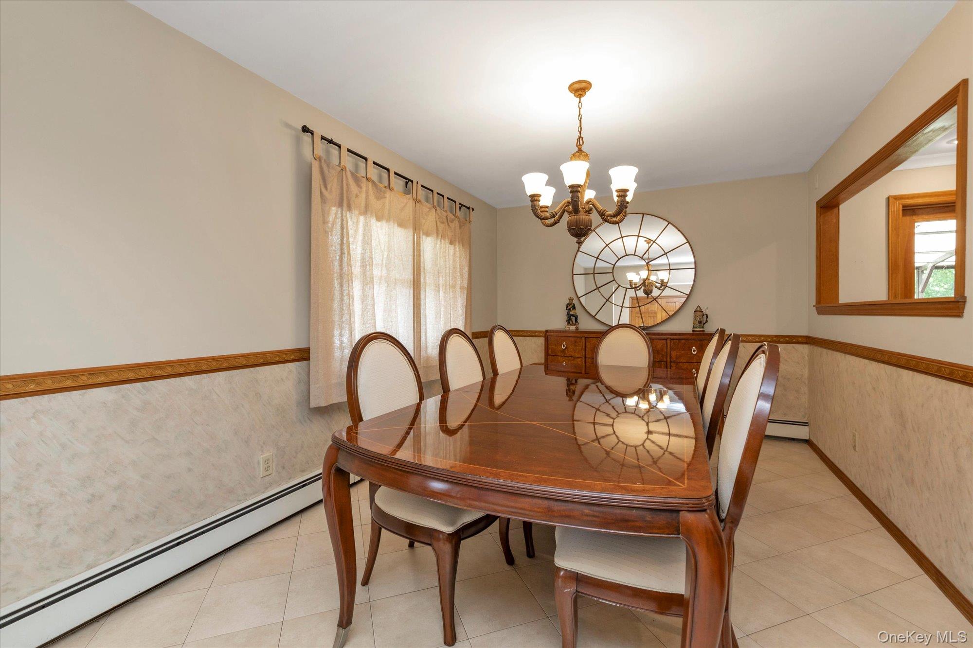 7 Freedom Court Property Photo 3