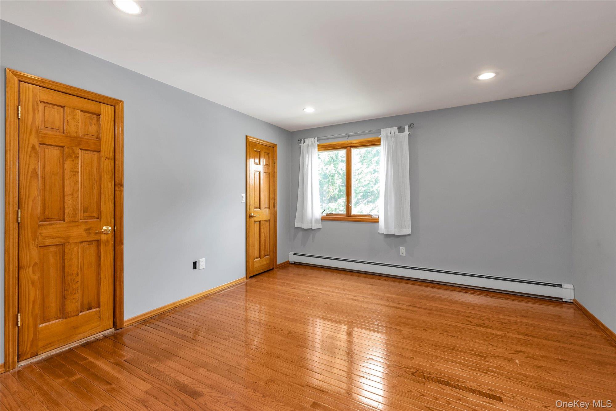 7 Freedom Court Property Photo 13