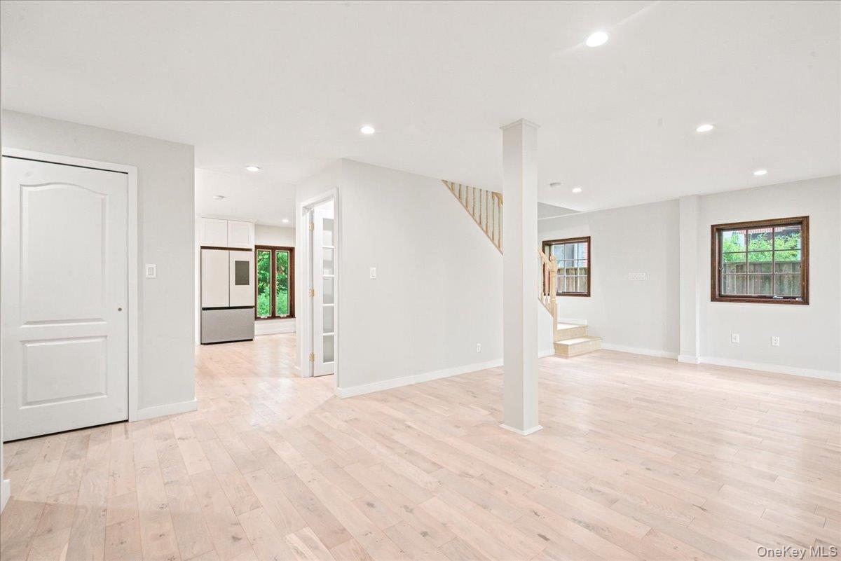 152 Whitson Street Property Photo 8