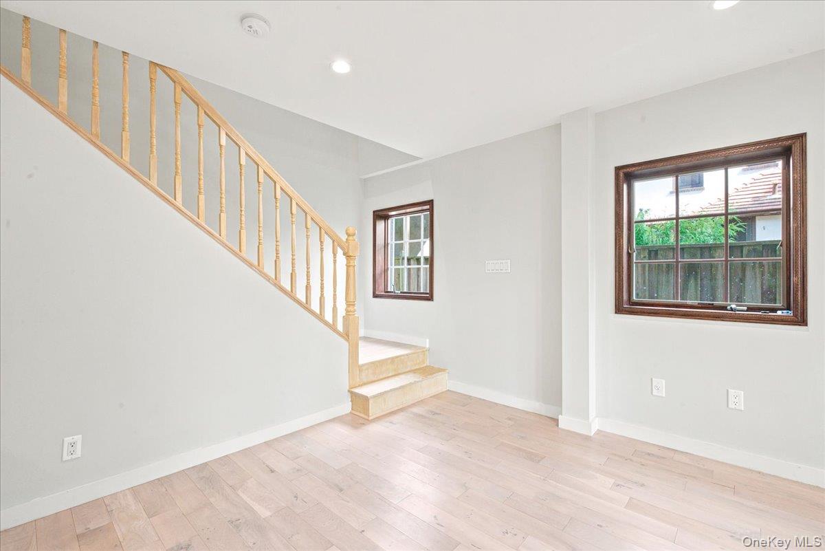 152 Whitson Street Property Photo 21