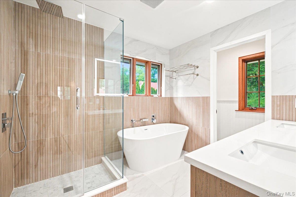 152 Whitson Street Property Photo 35