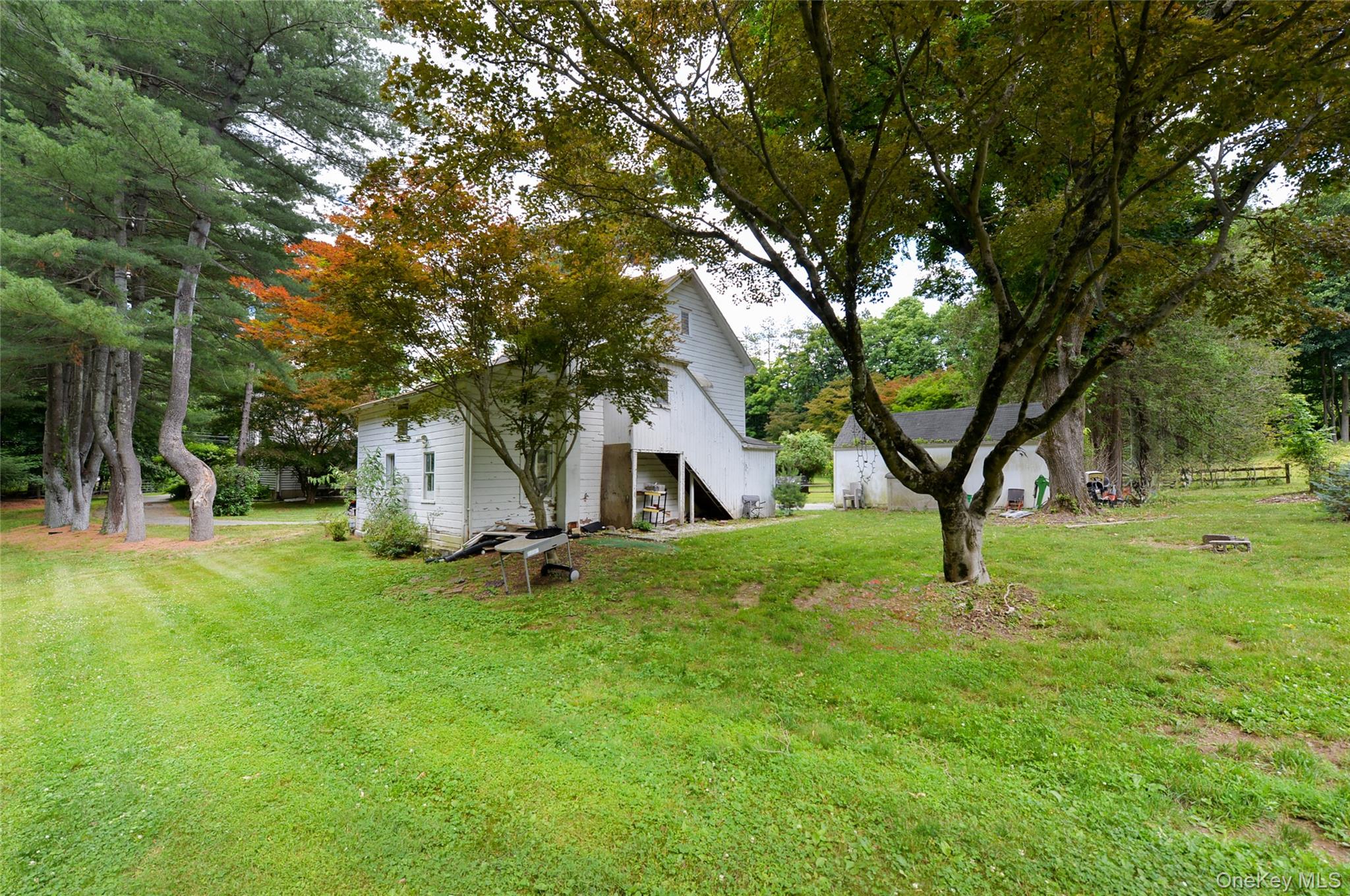 28 Montebello Road Property Photo 4
