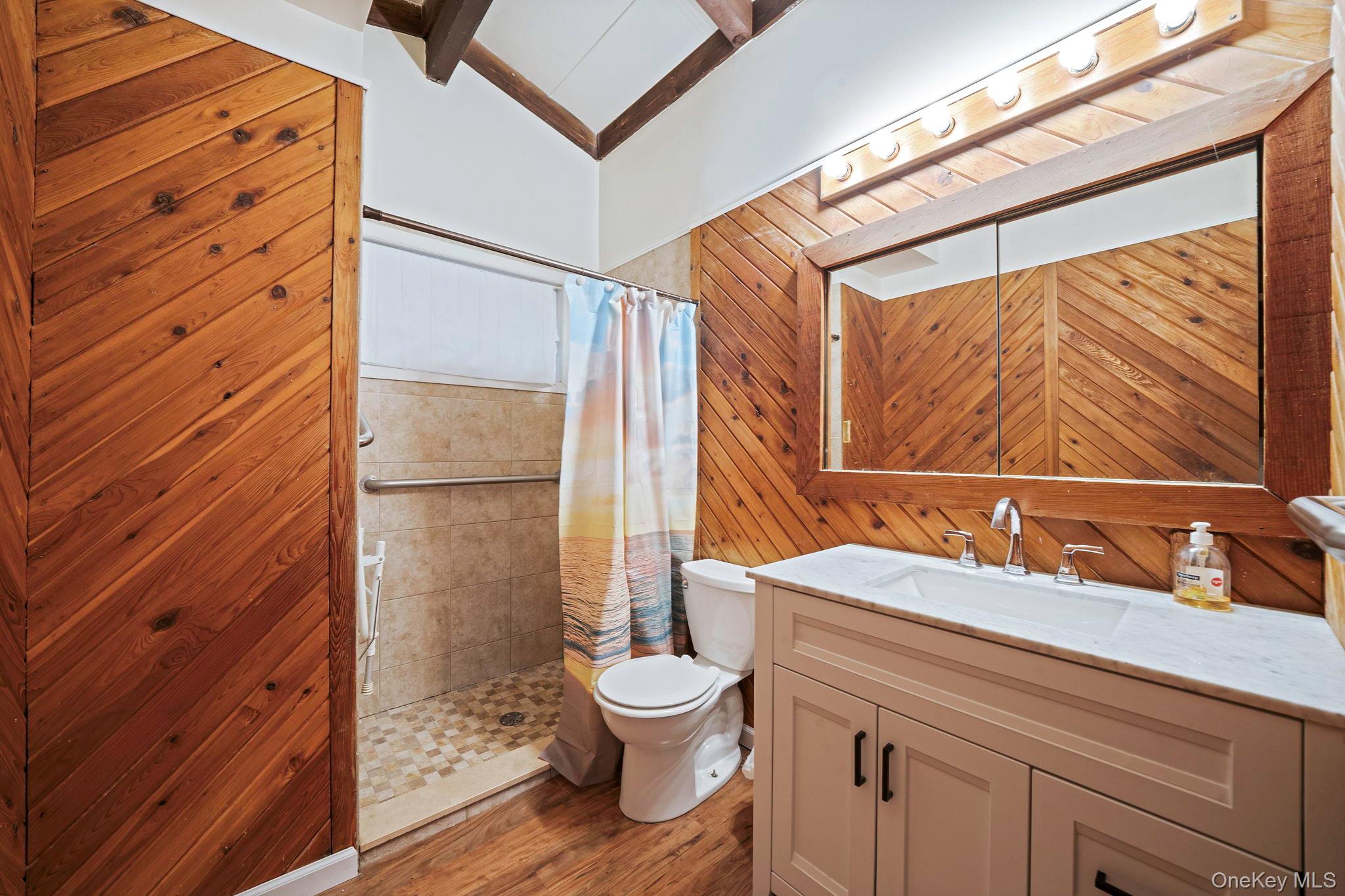 16 Lodge Lane Property Photo 14