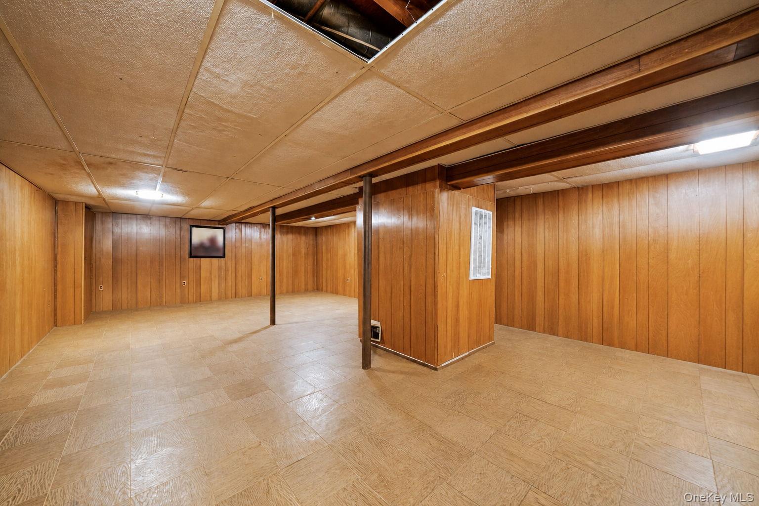 16 Lodge Lane Property Photo 17