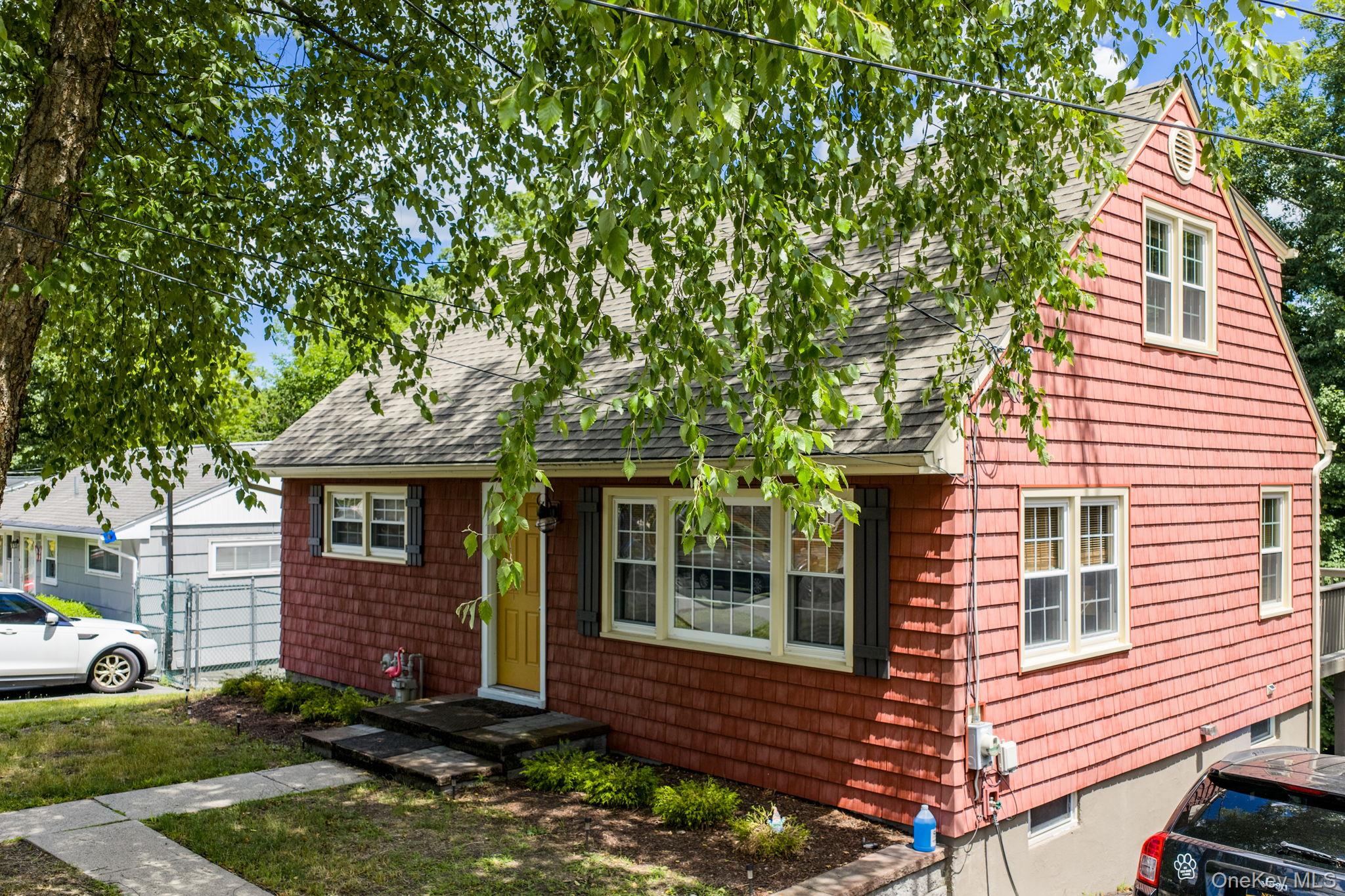 24 Mountain Avenue Property Photo 2