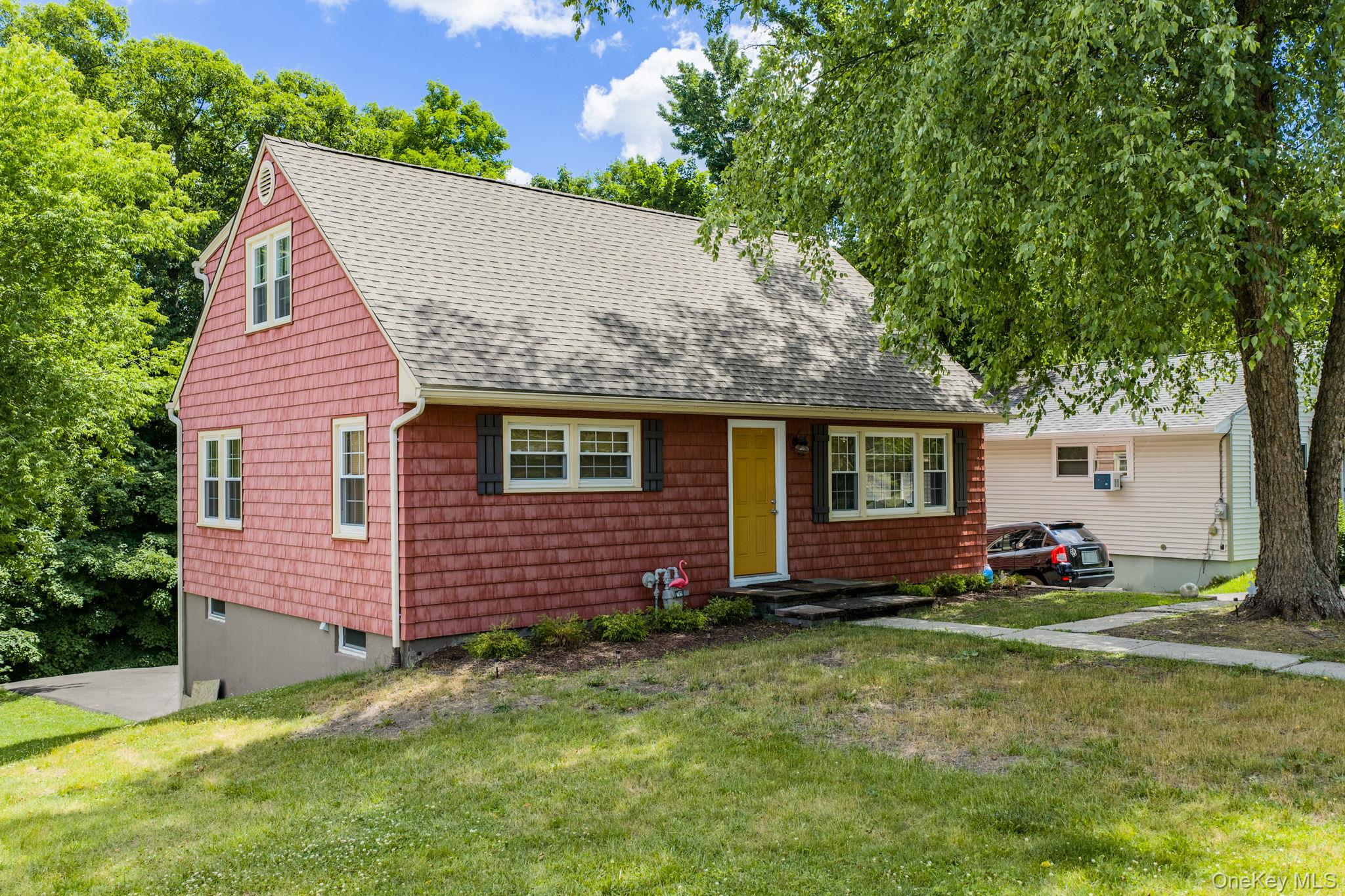 24 Mountain Avenue Property Photo 3