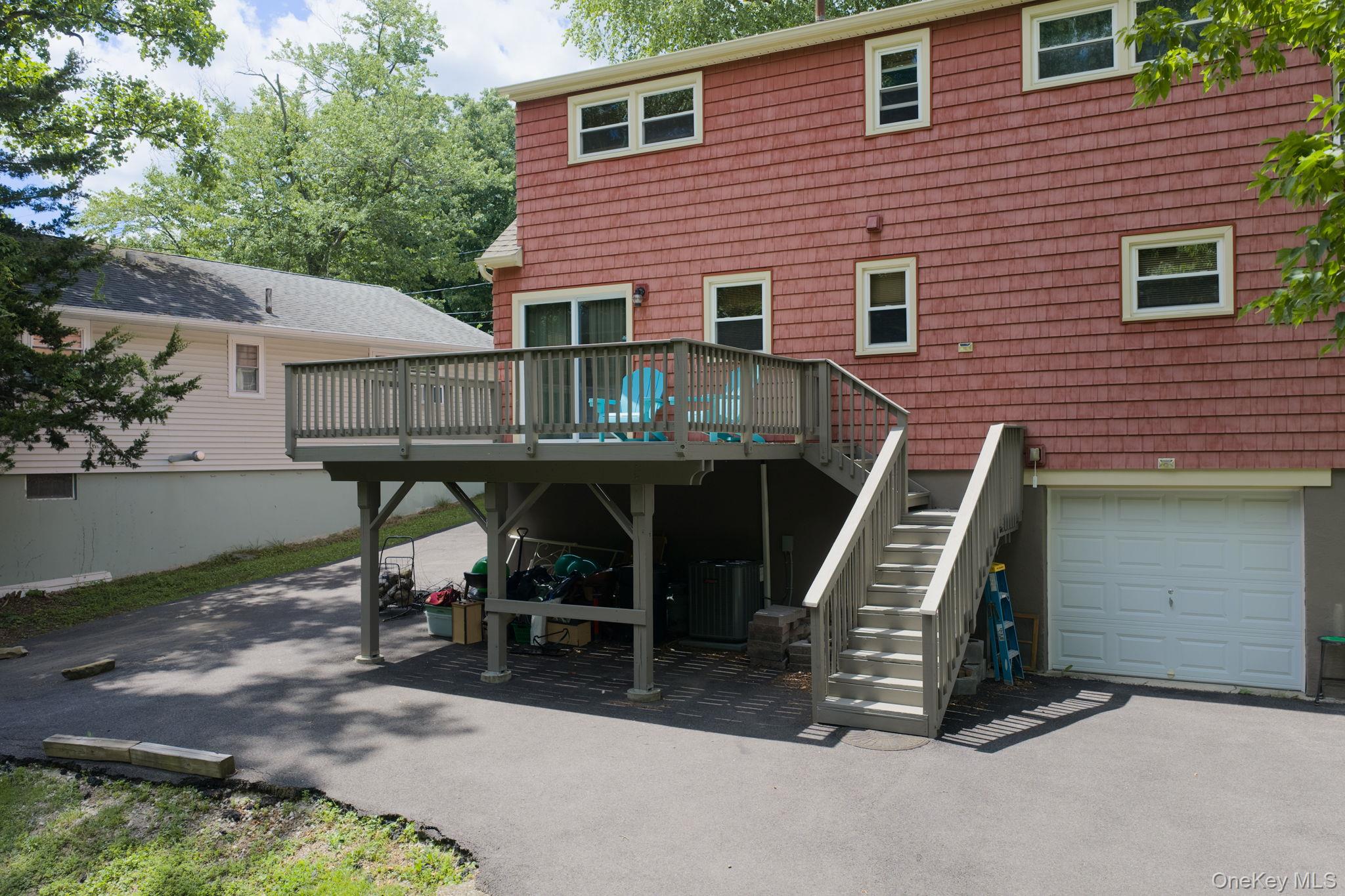 24 Mountain Avenue Property Photo 5
