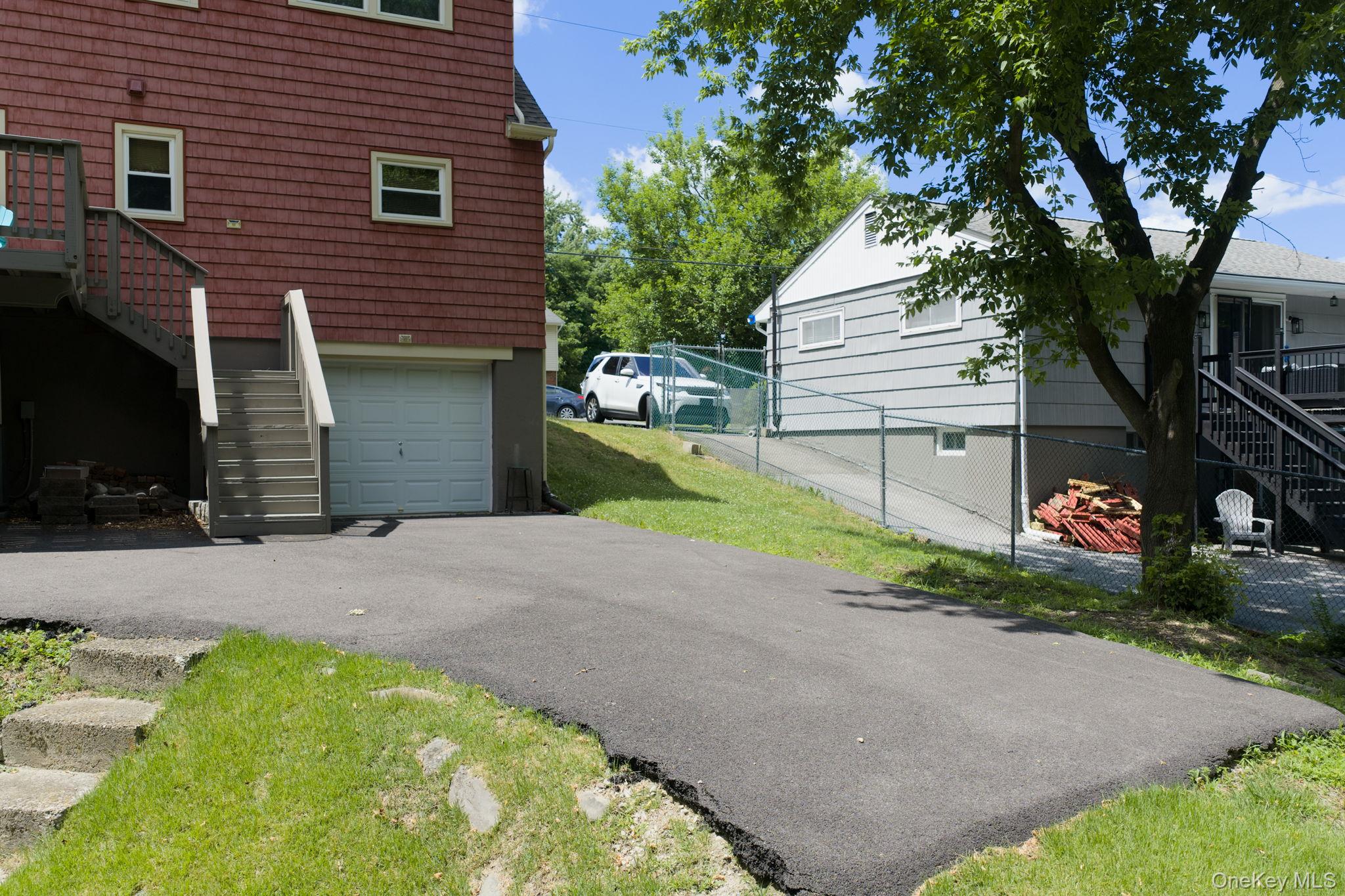 24 Mountain Avenue Property Photo 6