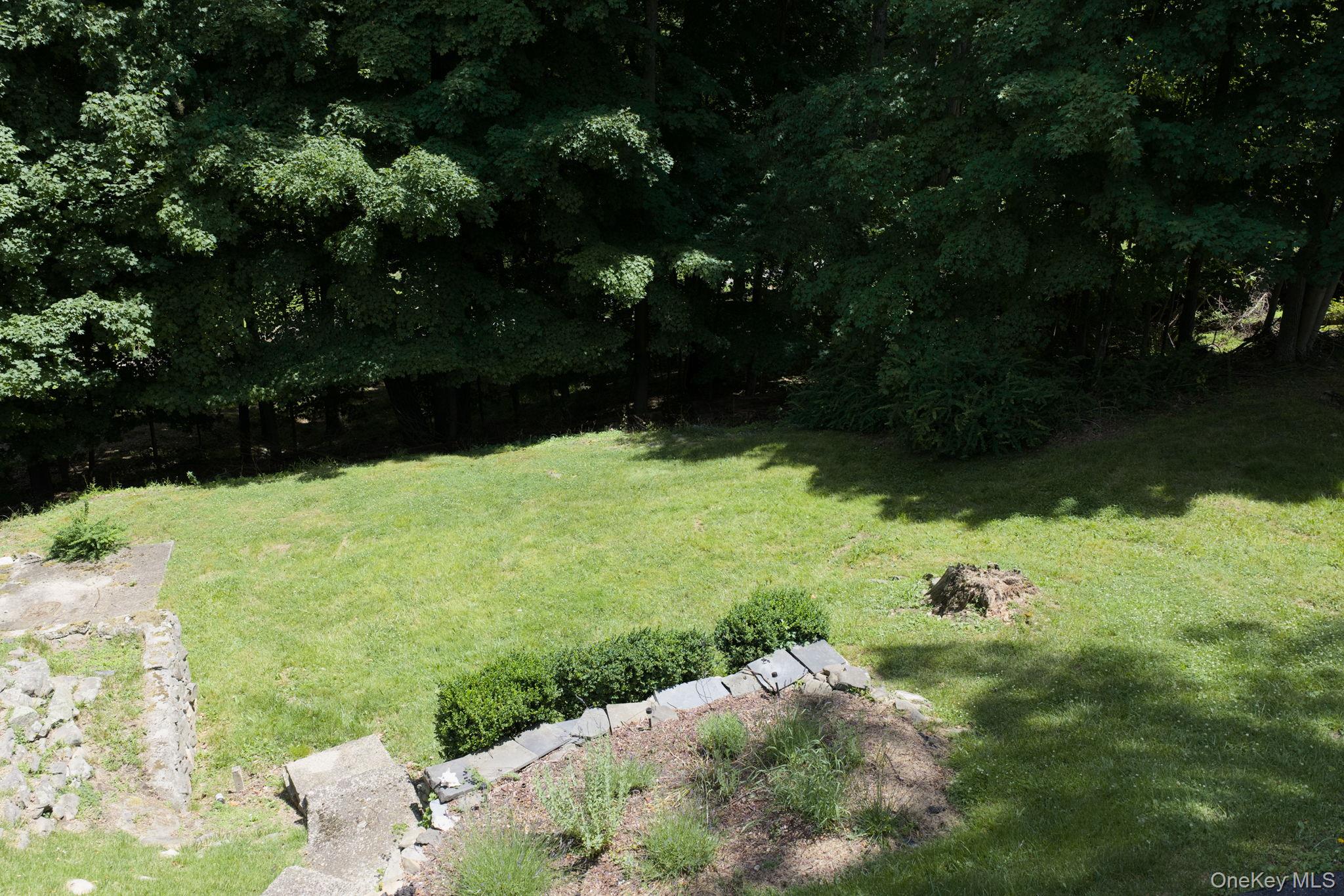 24 Mountain Avenue Property Photo 8