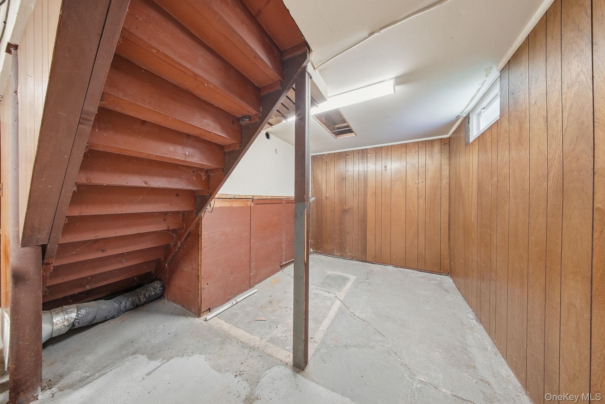 24 Mountain Avenue Property Photo 30