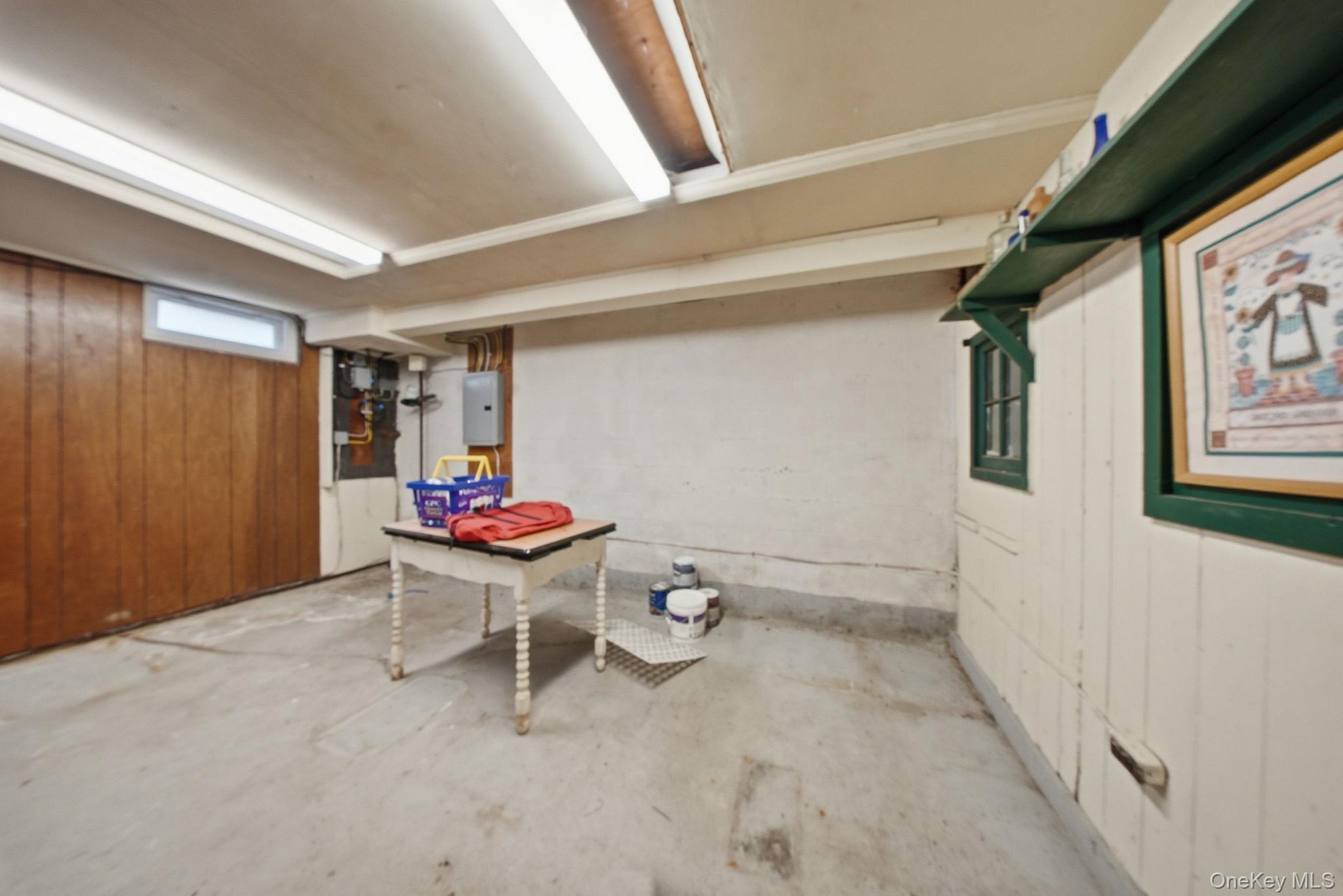 24 Mountain Avenue Property Photo 33
