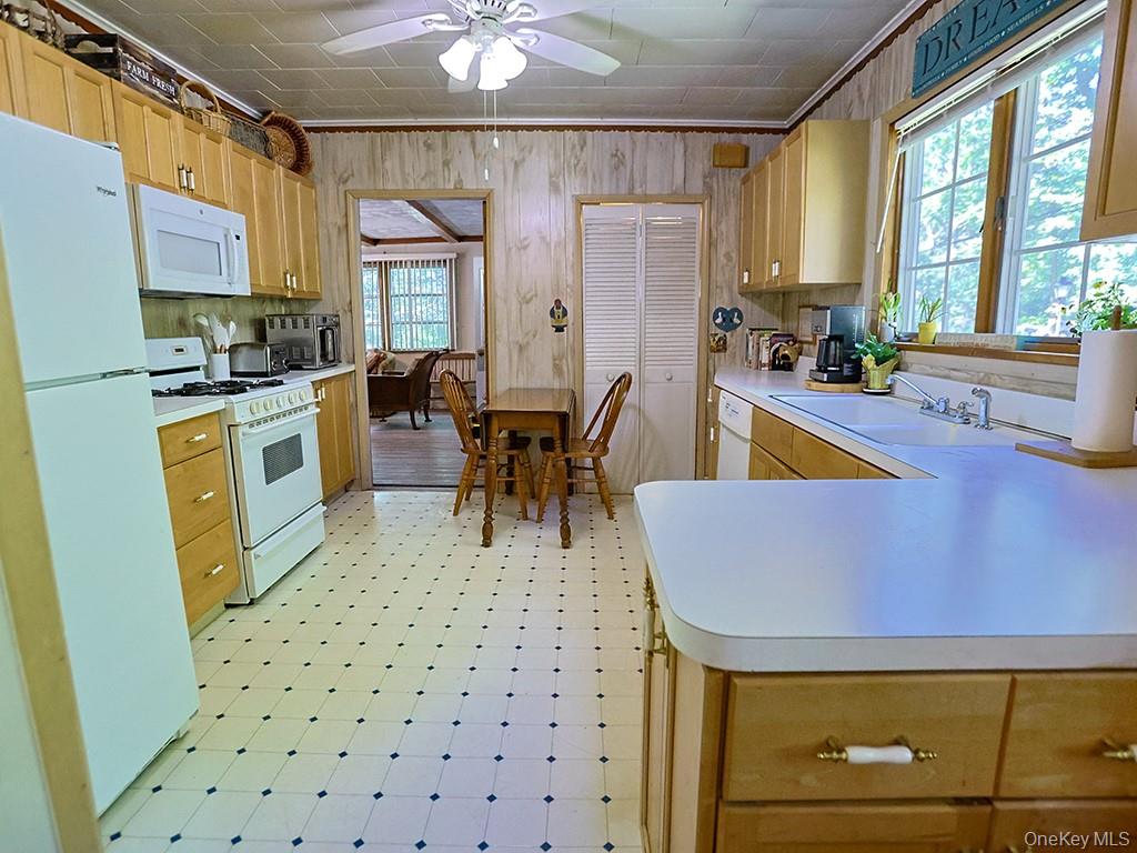 16 Highview Avenue Property Photo 10