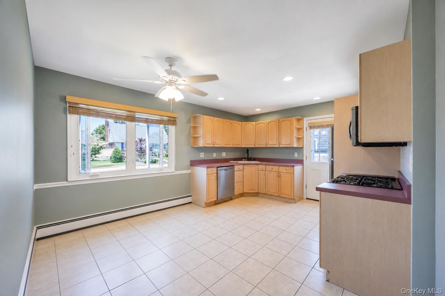 112 Washington Street Property Photo 14