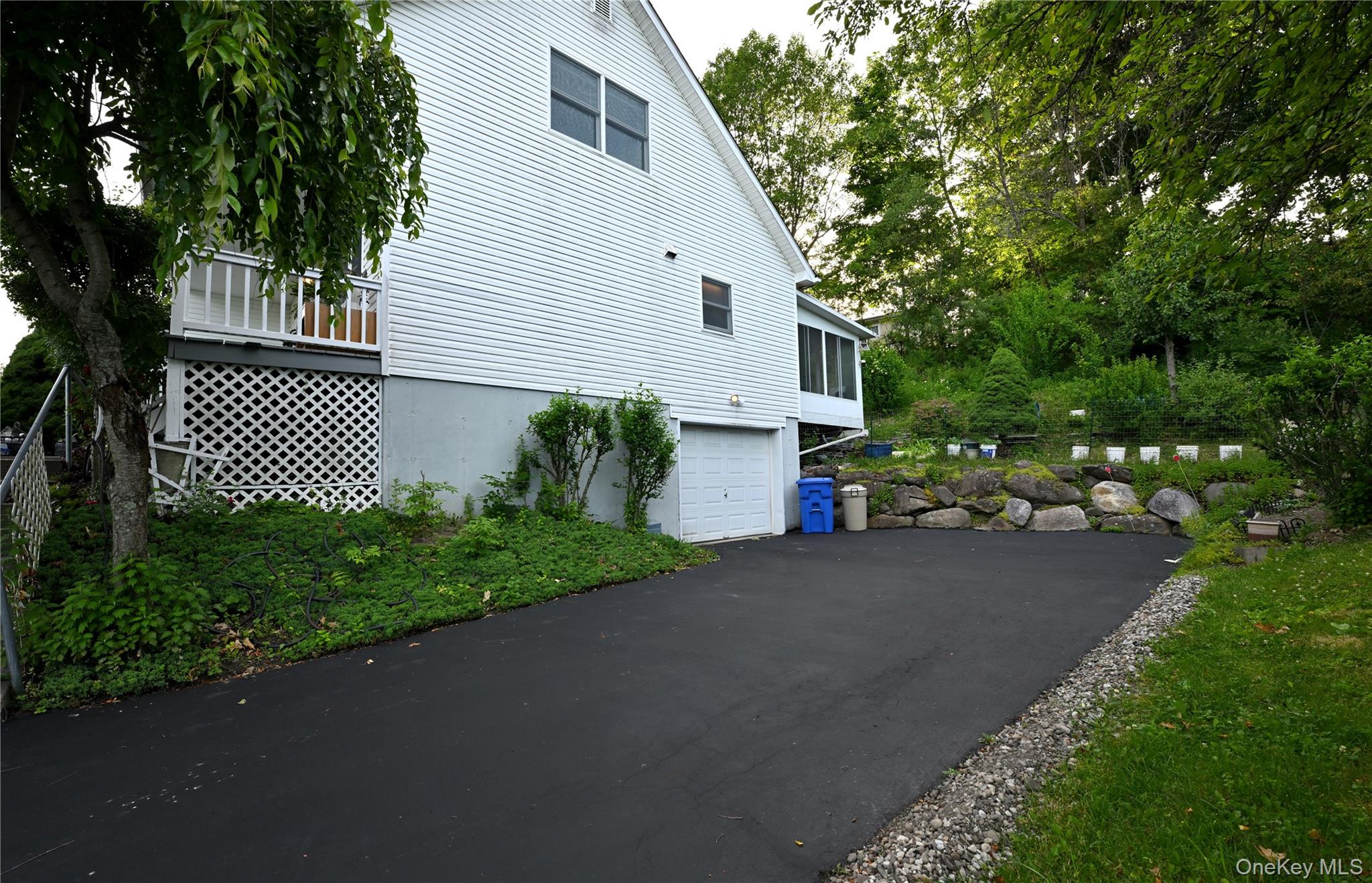12 Walnut Lane Property Photo 18