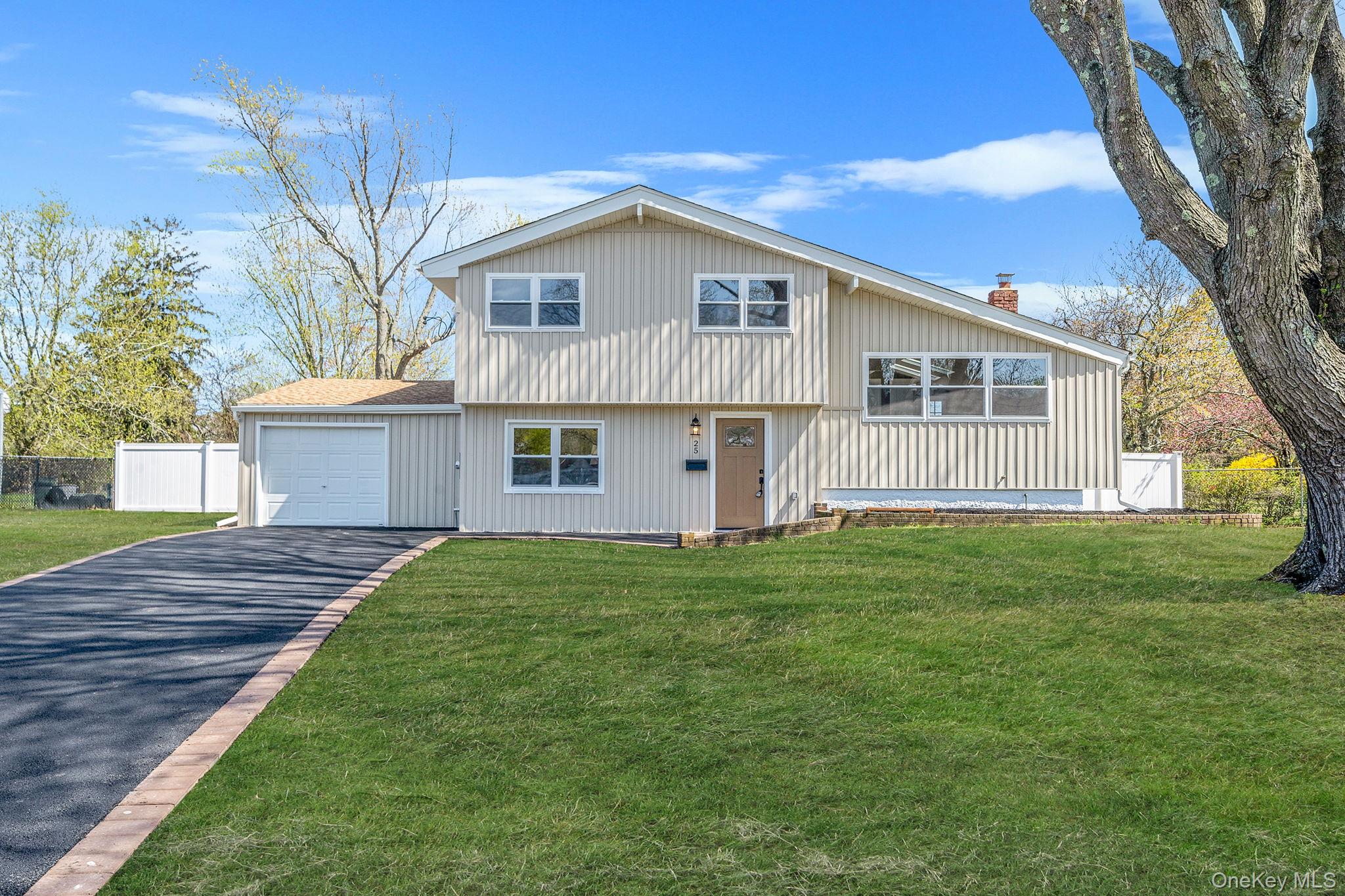 25 Greentree Drive Property Photo 1