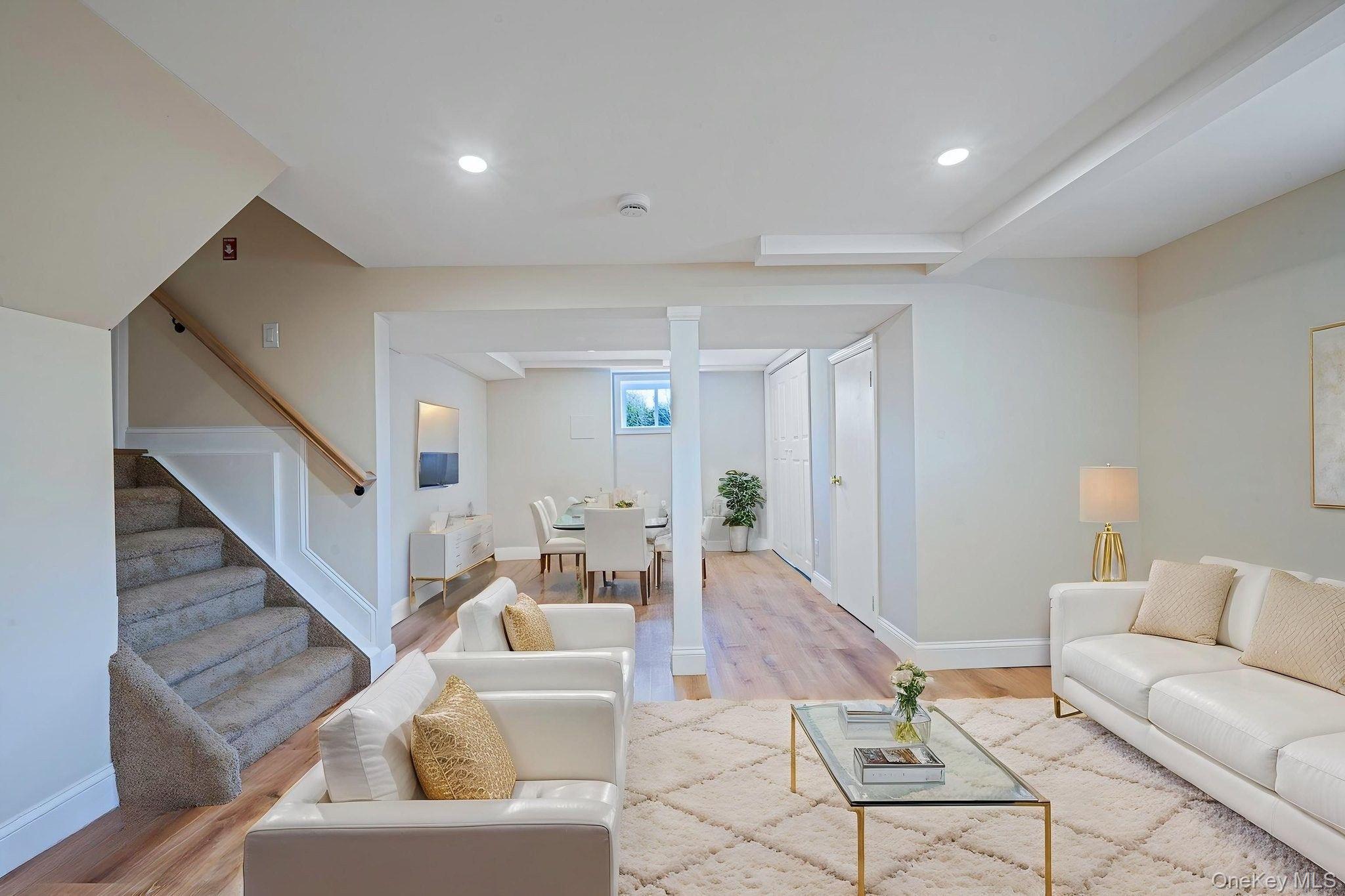 25 Greentree Drive Property Photo 32