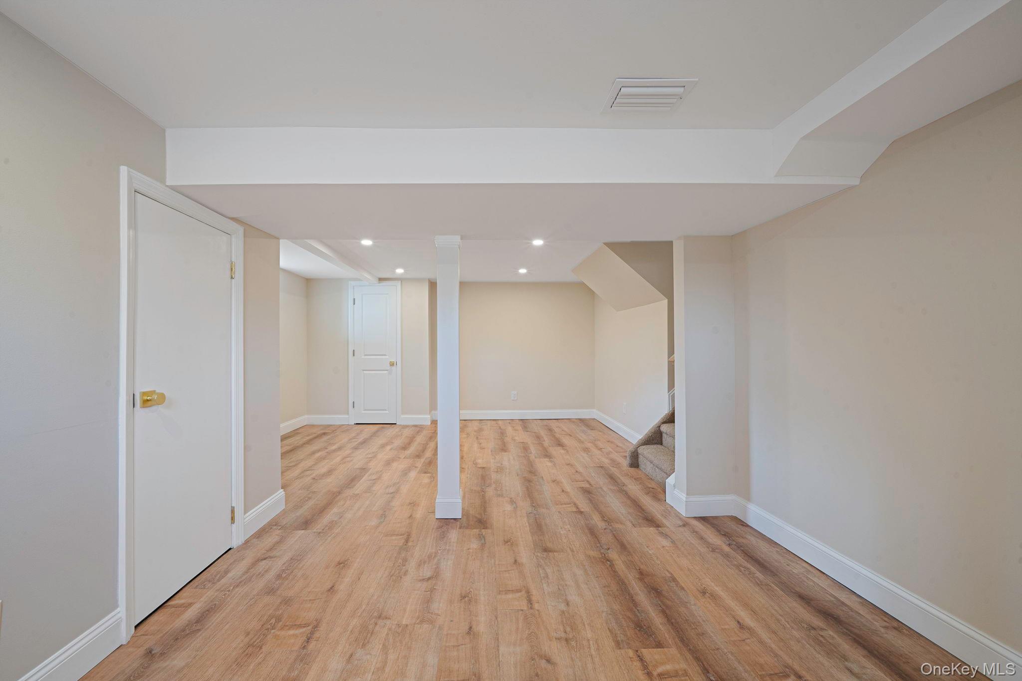 25 Greentree Drive Property Photo 33