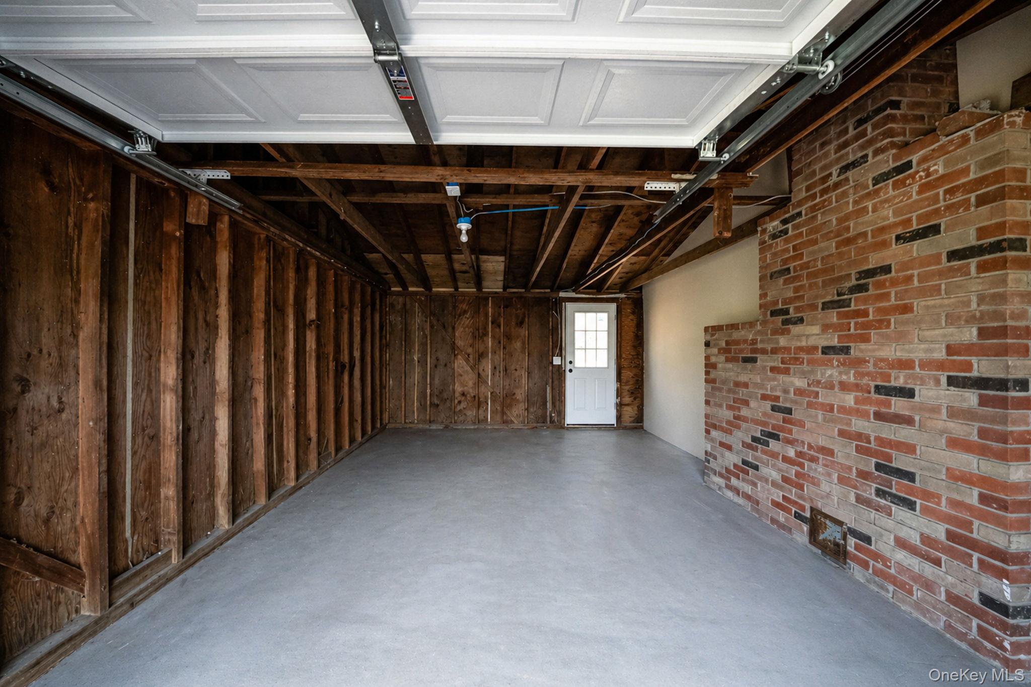 25 Greentree Drive Property Photo 34