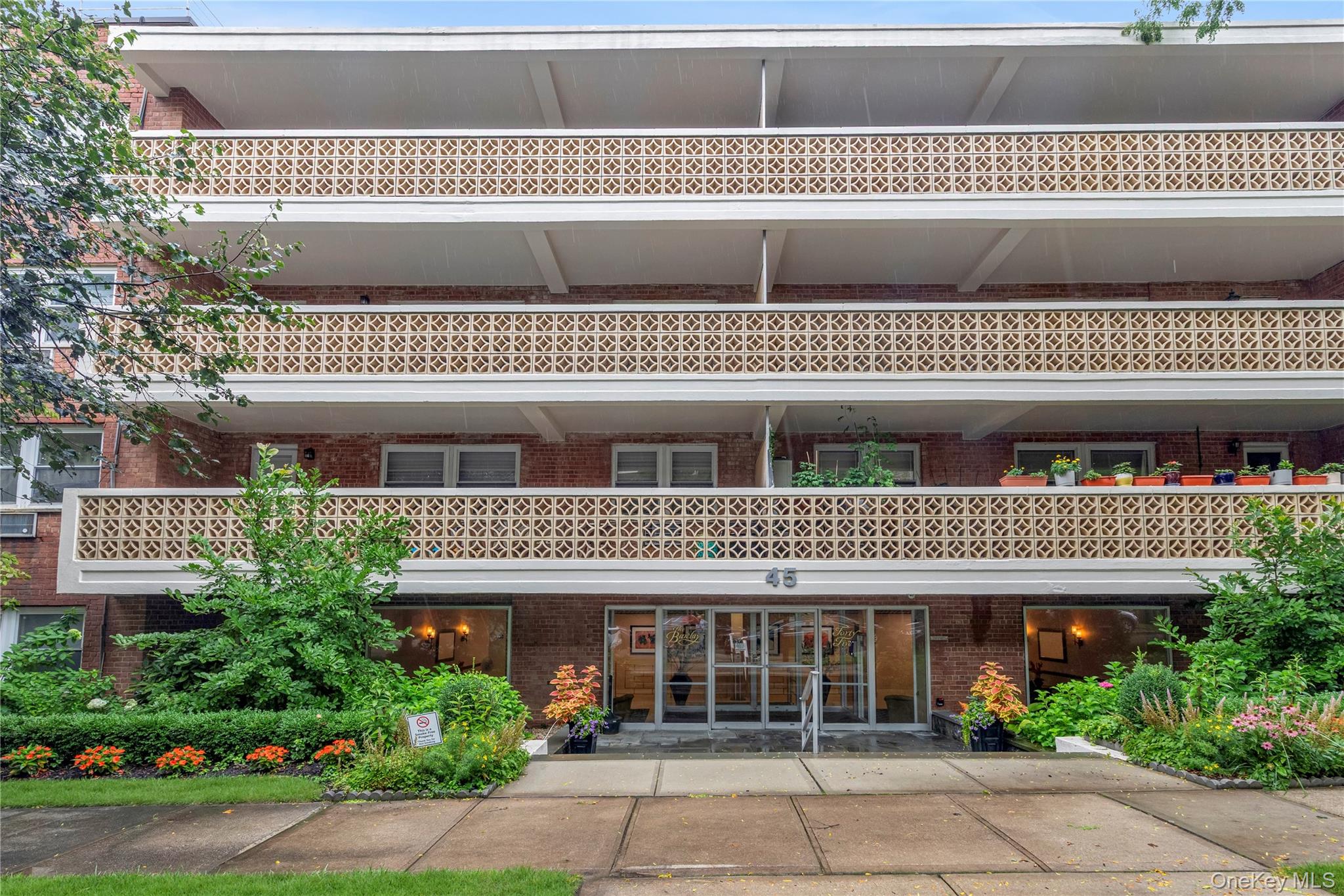 45 Hill Park Avenue 3d Property Photo 2