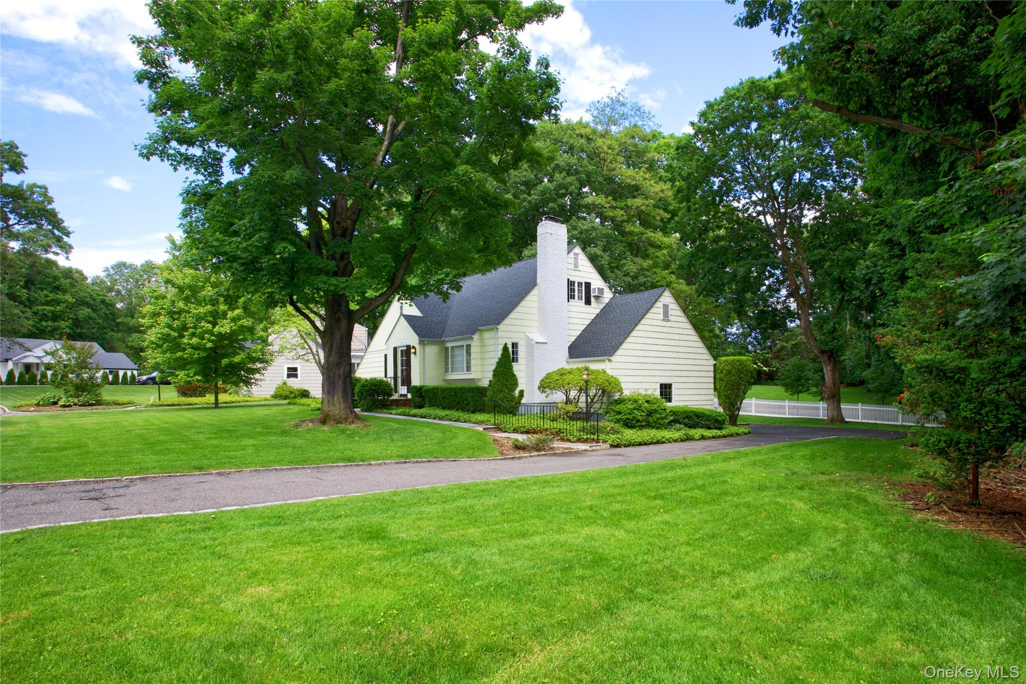 18 Old Farm Road Property Photo 1