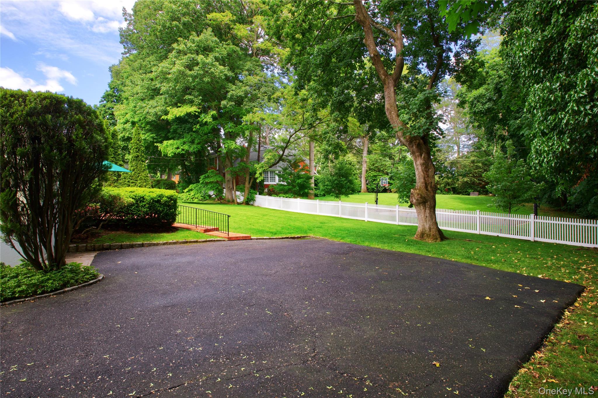 18 Old Farm Road Property Photo 4