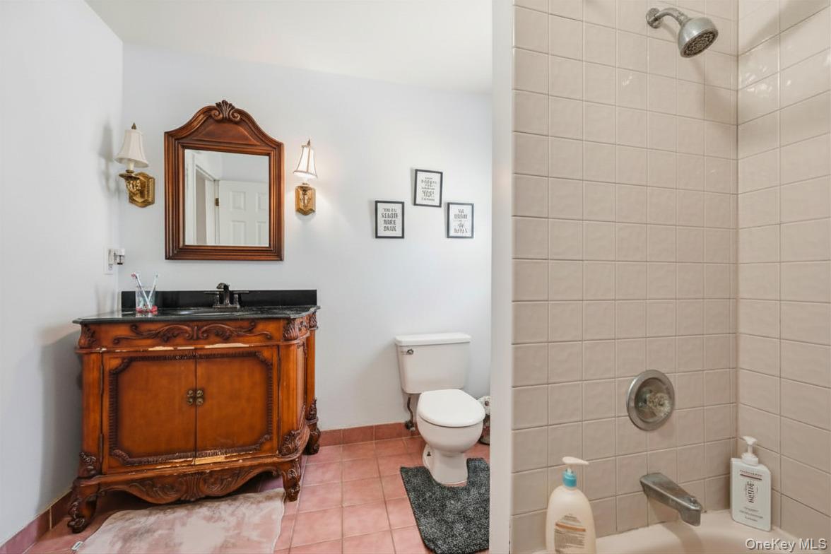 2 Sloane Court Property Photo 25